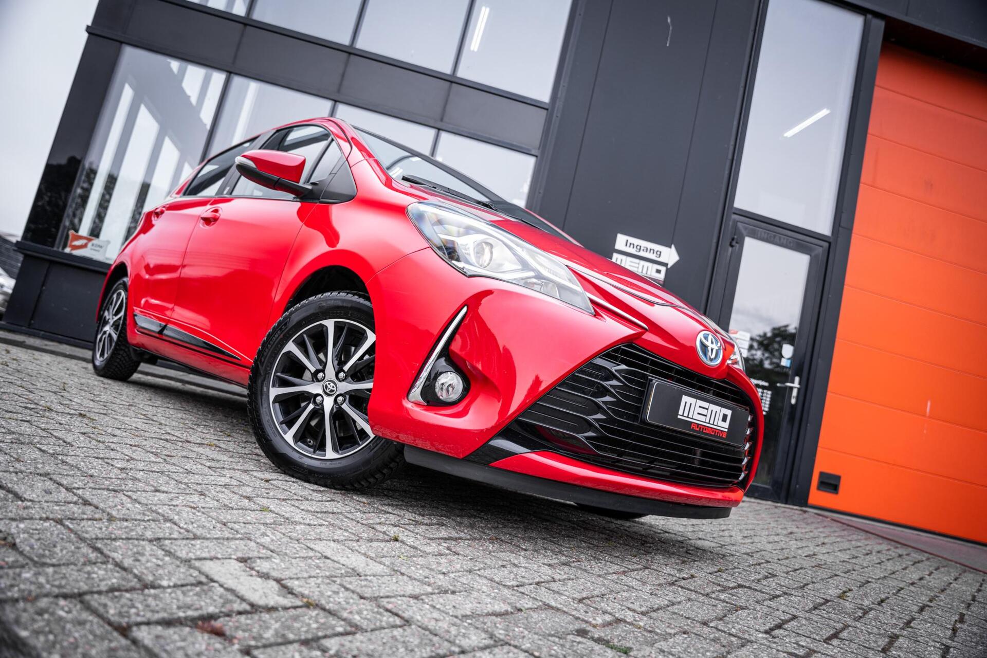 Foto van Toyota Toyota Yaris Hybrid