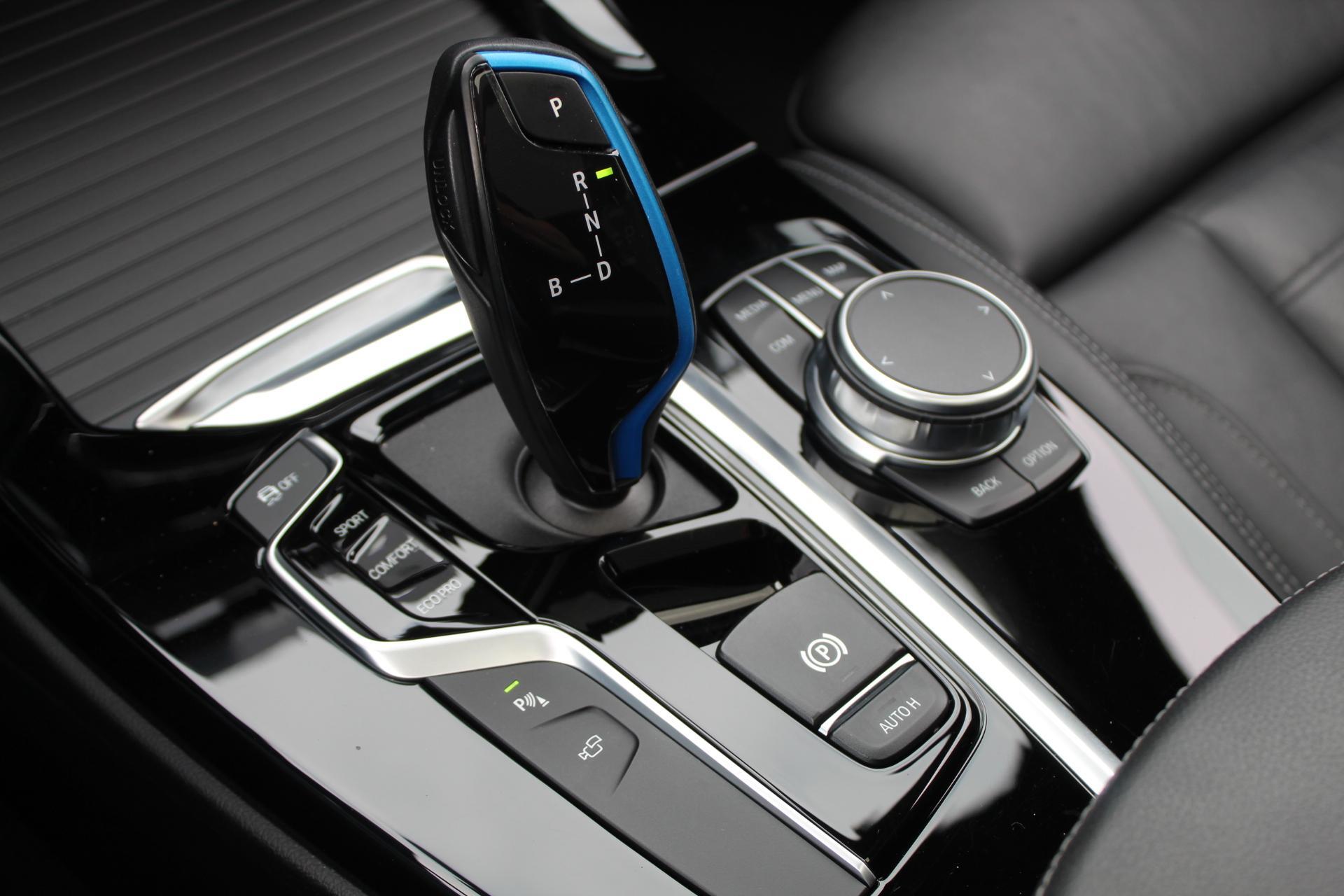 Foto van BMW Ix3