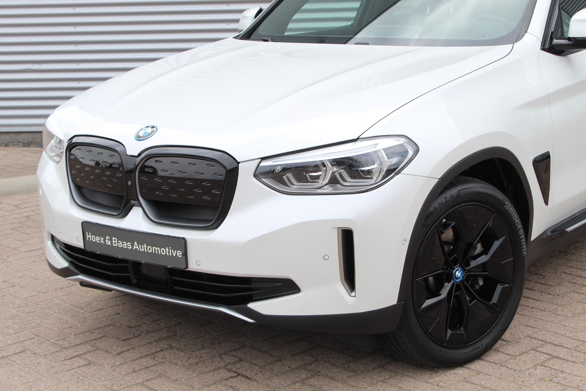 Foto van BMW Ix3