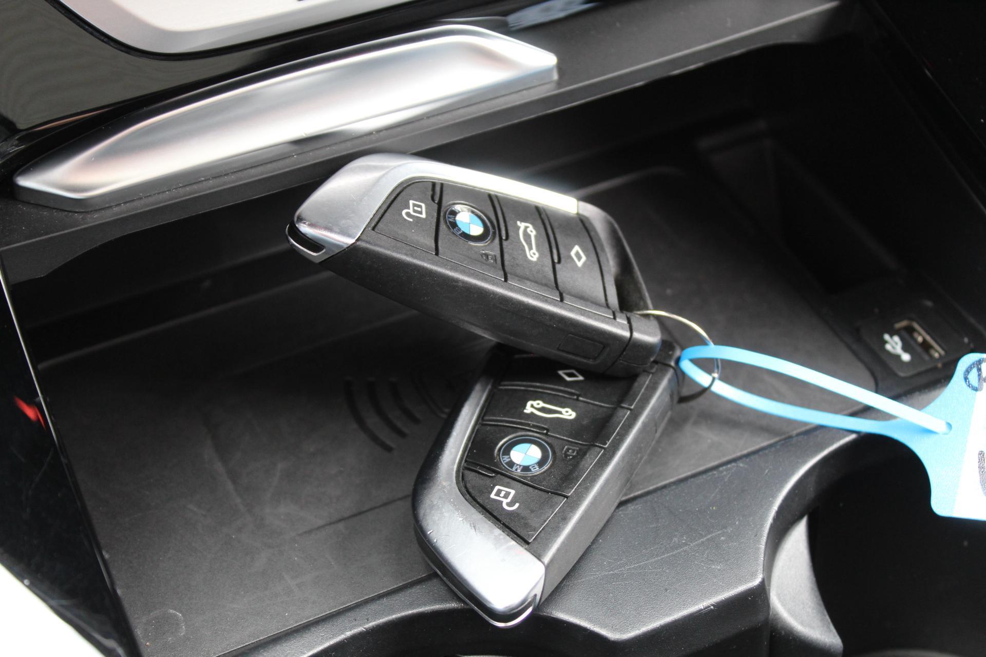 Foto van BMW Ix3