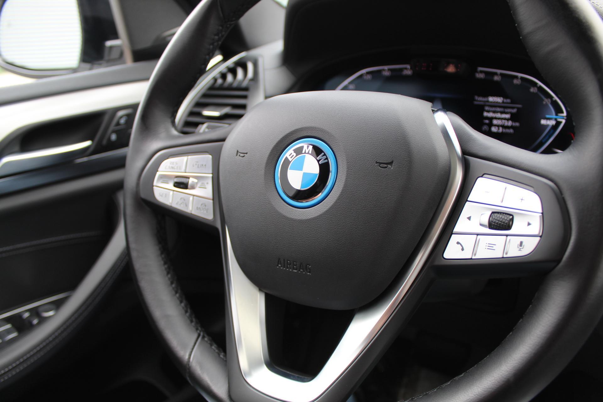 Foto van BMW Ix3