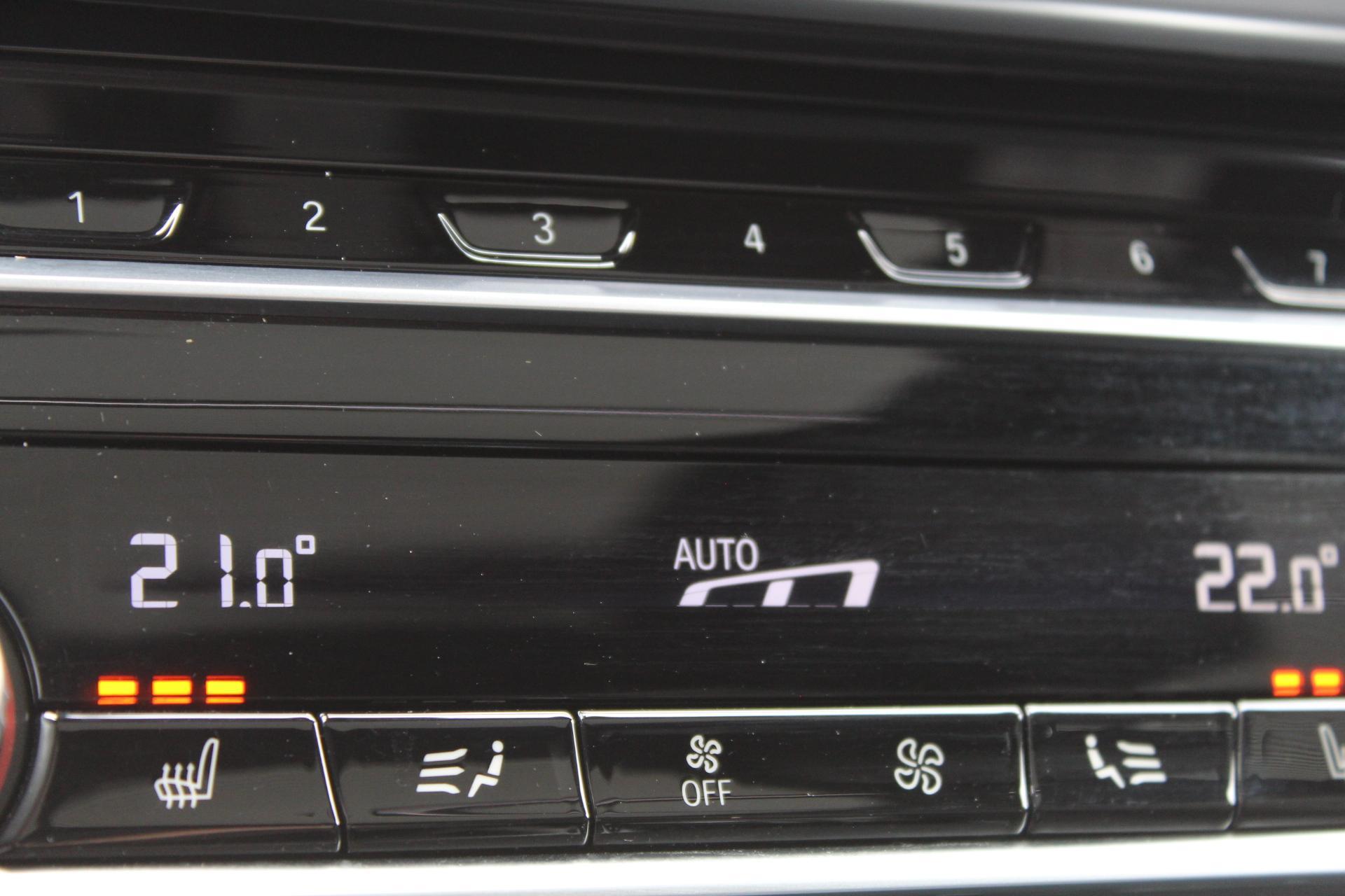 Foto van BMW Ix3