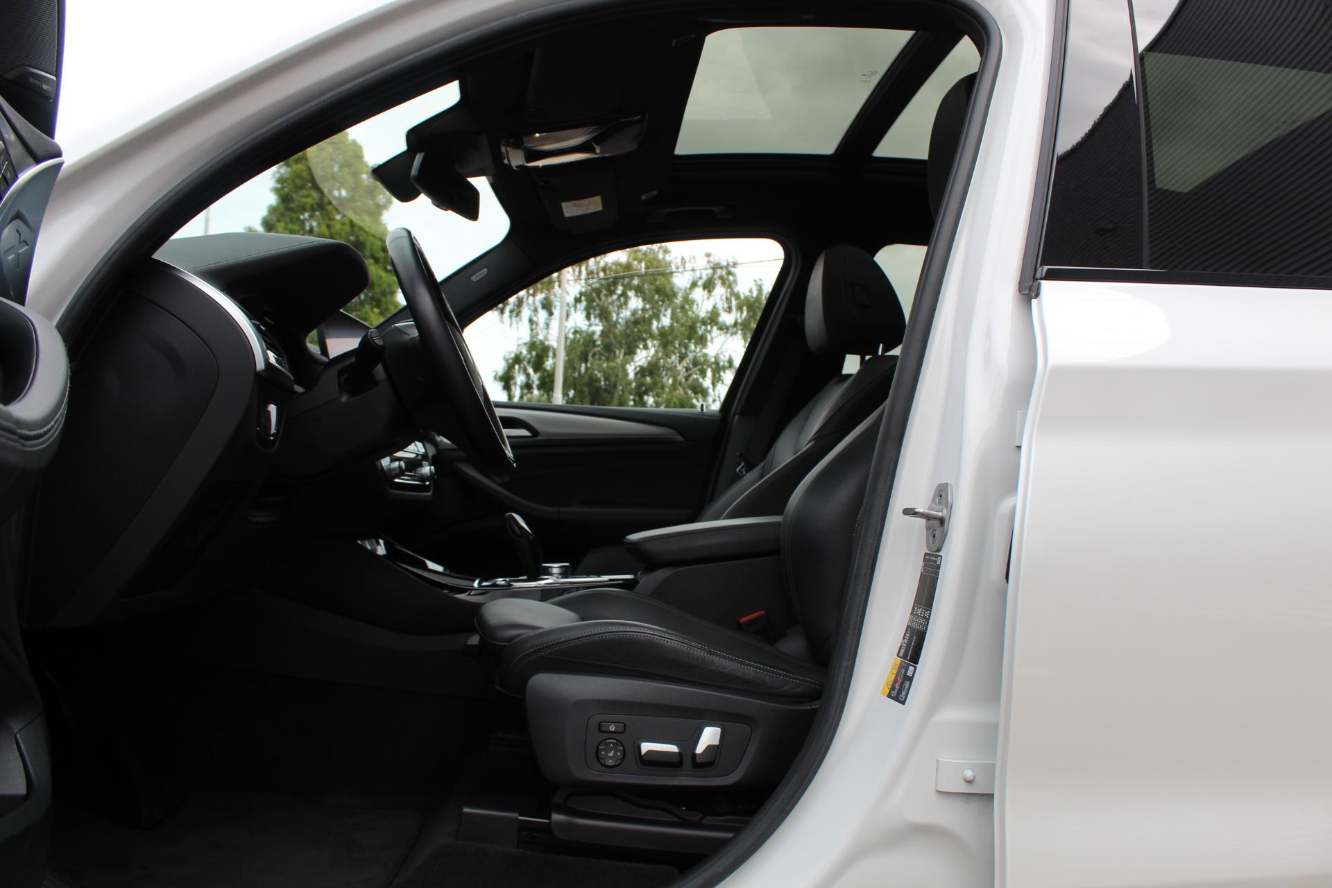 Foto van BMW Ix3