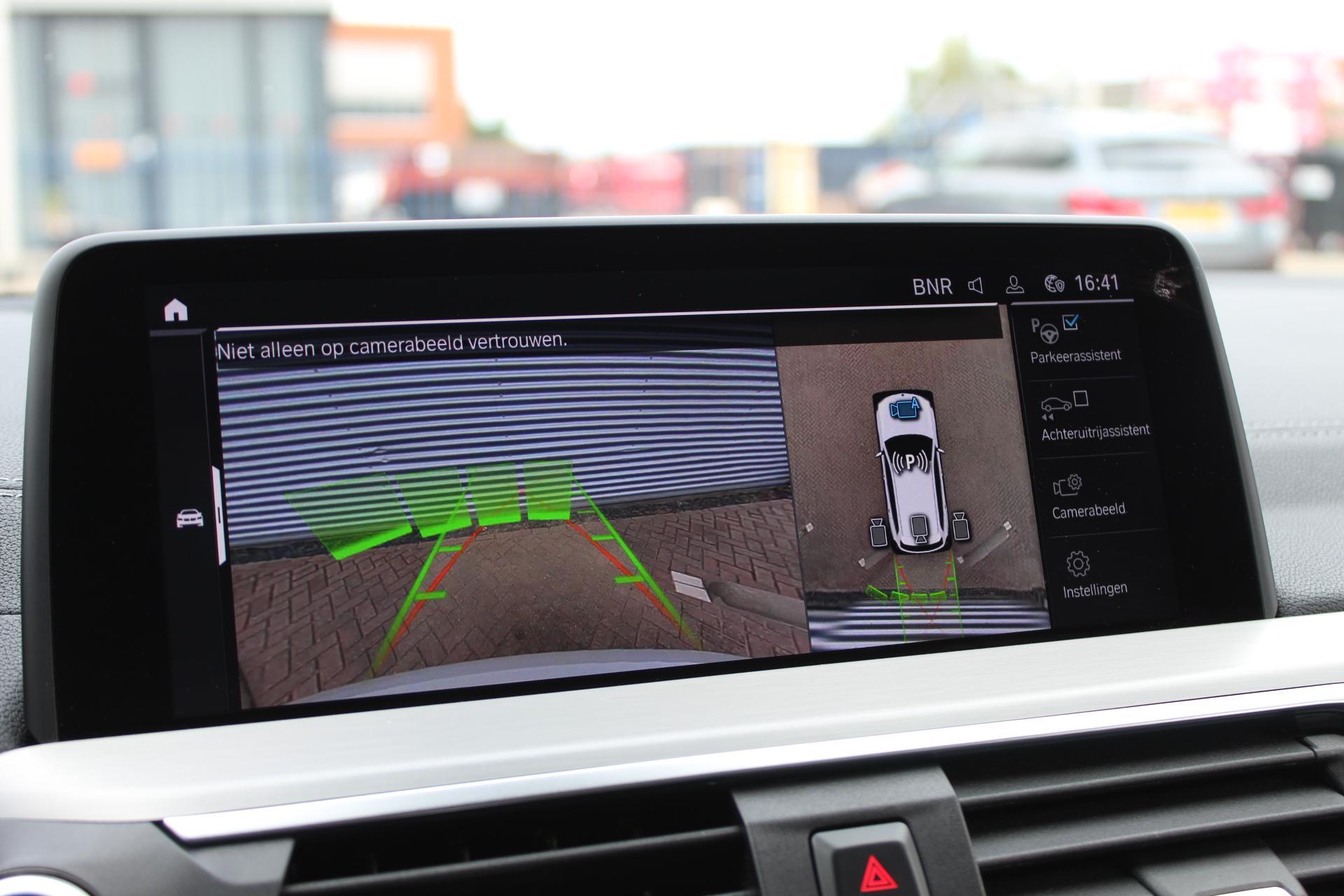 Foto van BMW Ix3
