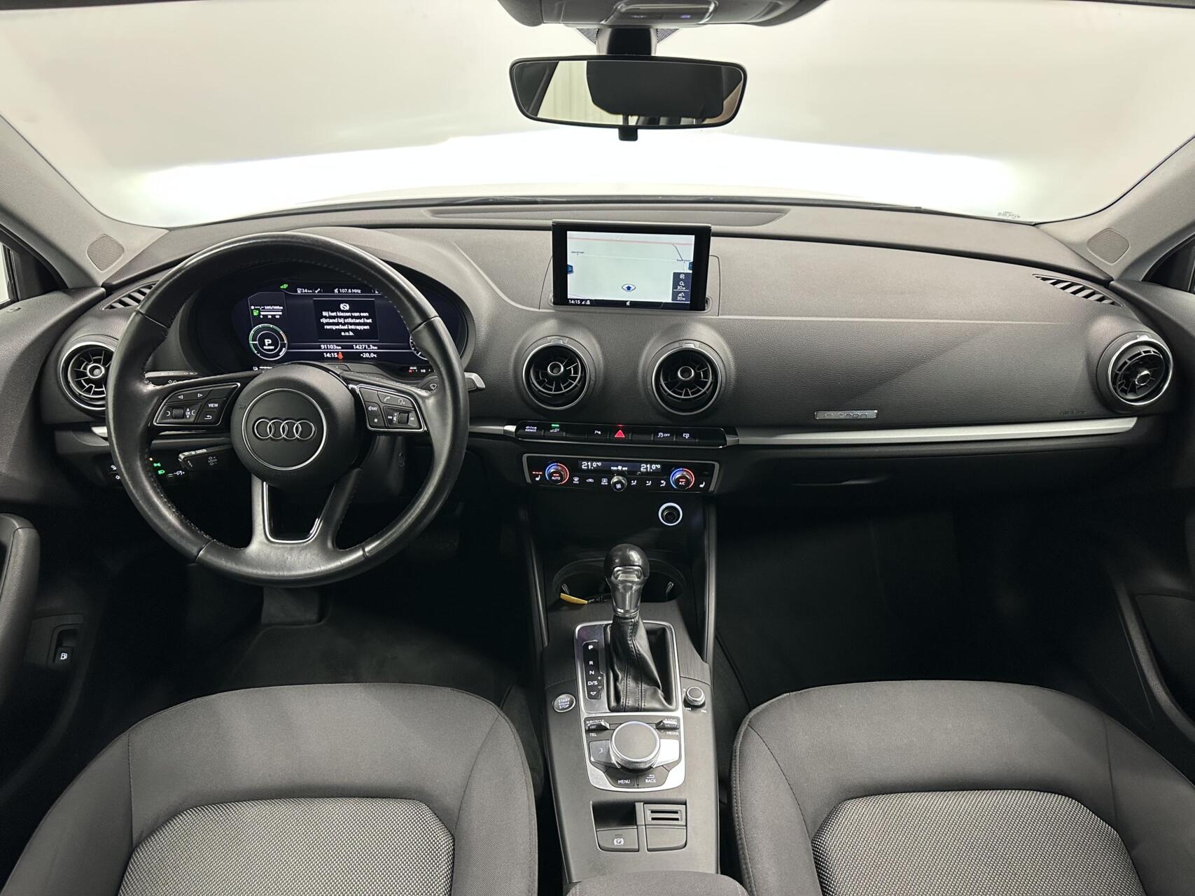 Foto van Audi A3 Sportback E-tron