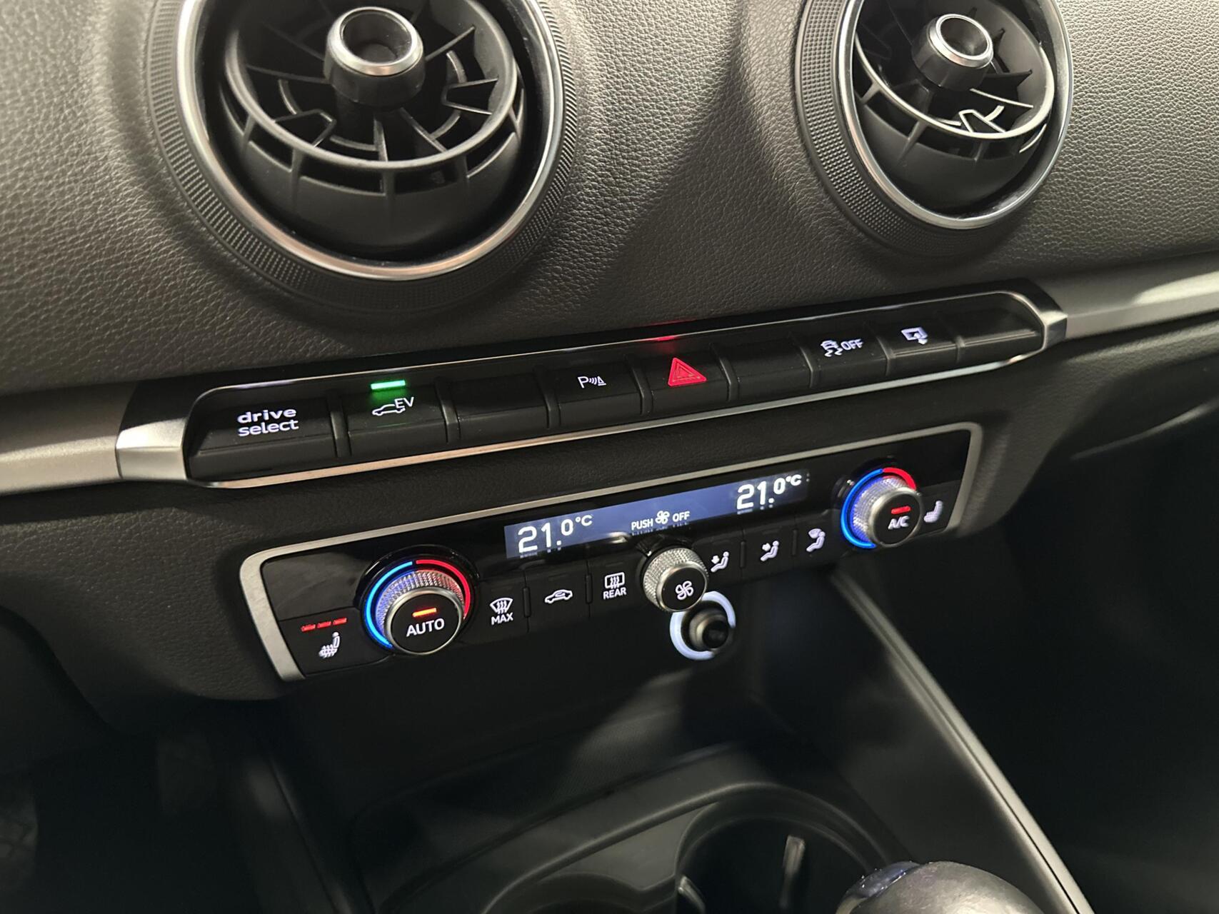 Foto van Audi A3 Sportback E-tron