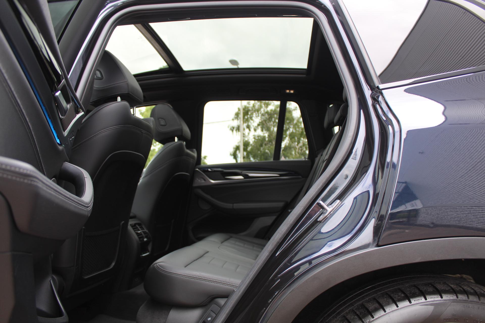 Foto van BMW Ix3