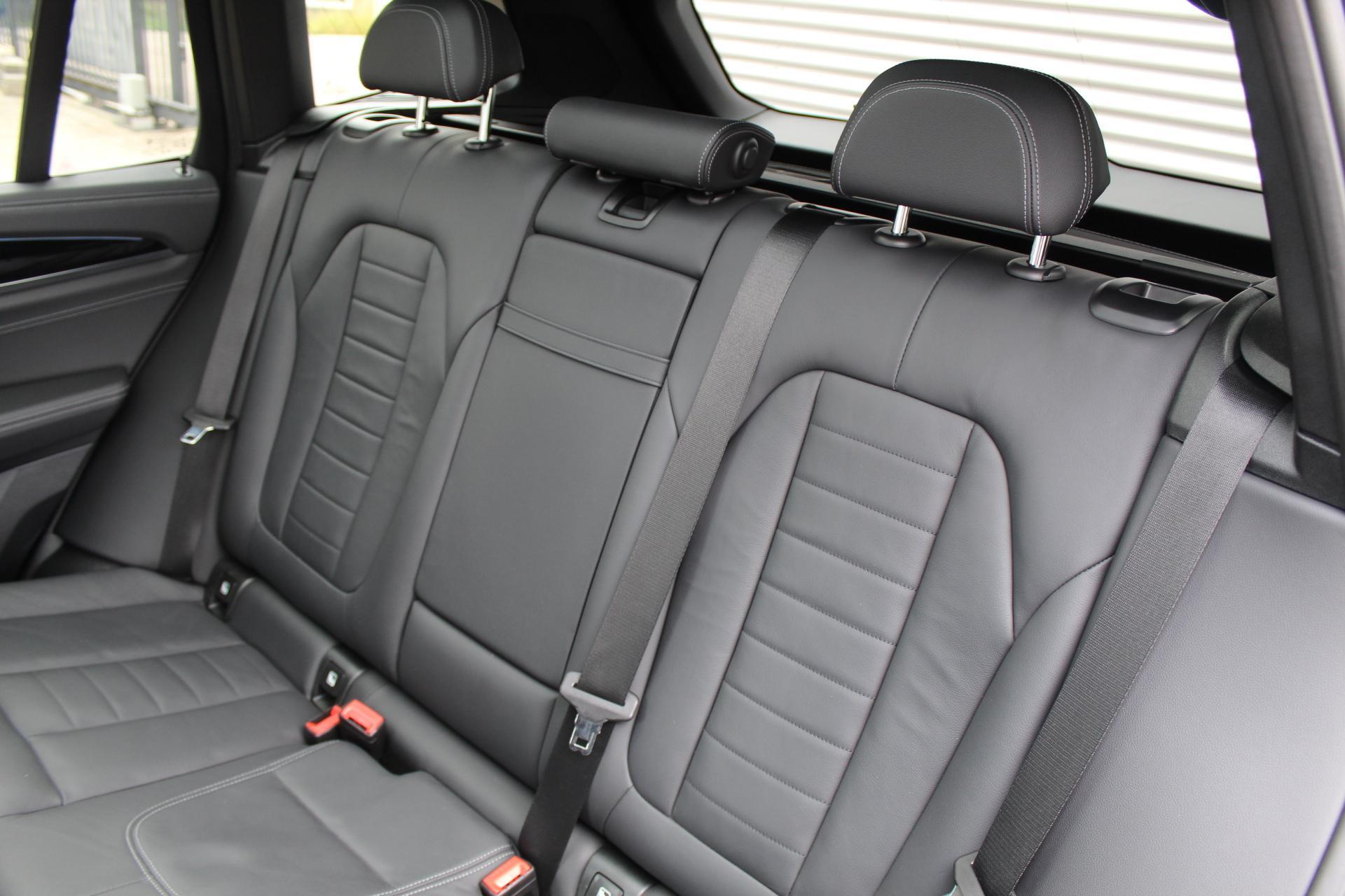 Foto van BMW Ix3