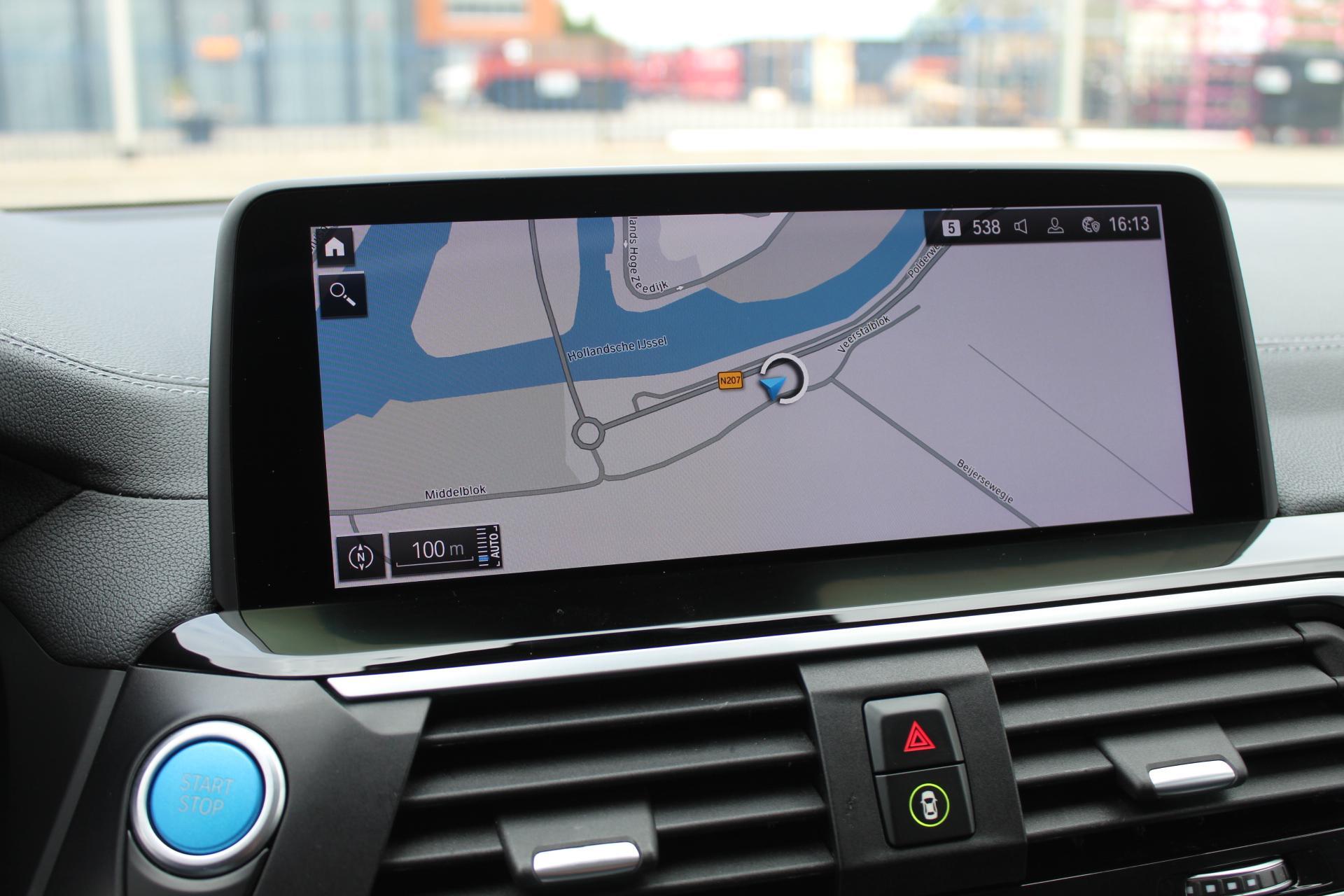 Foto van BMW Ix3