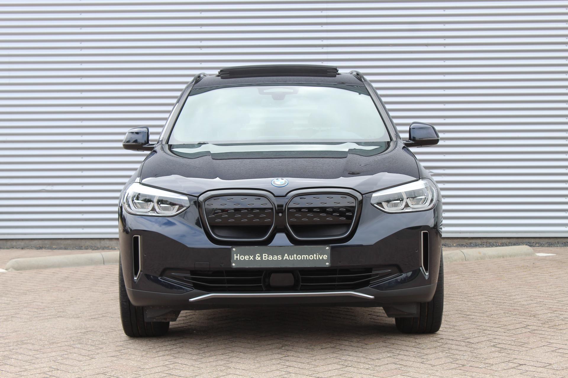 Foto van BMW Ix3