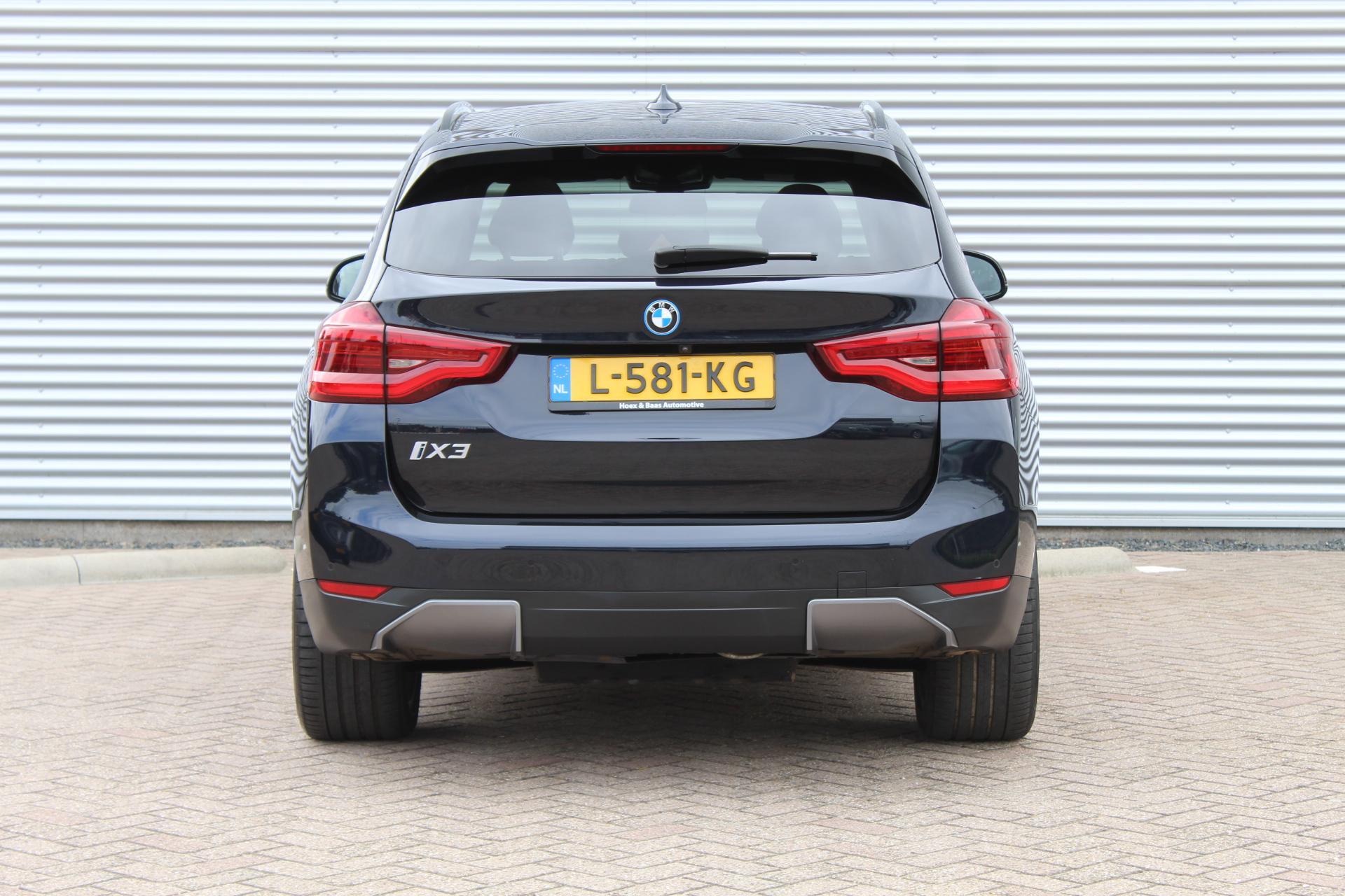 Foto van BMW Ix3