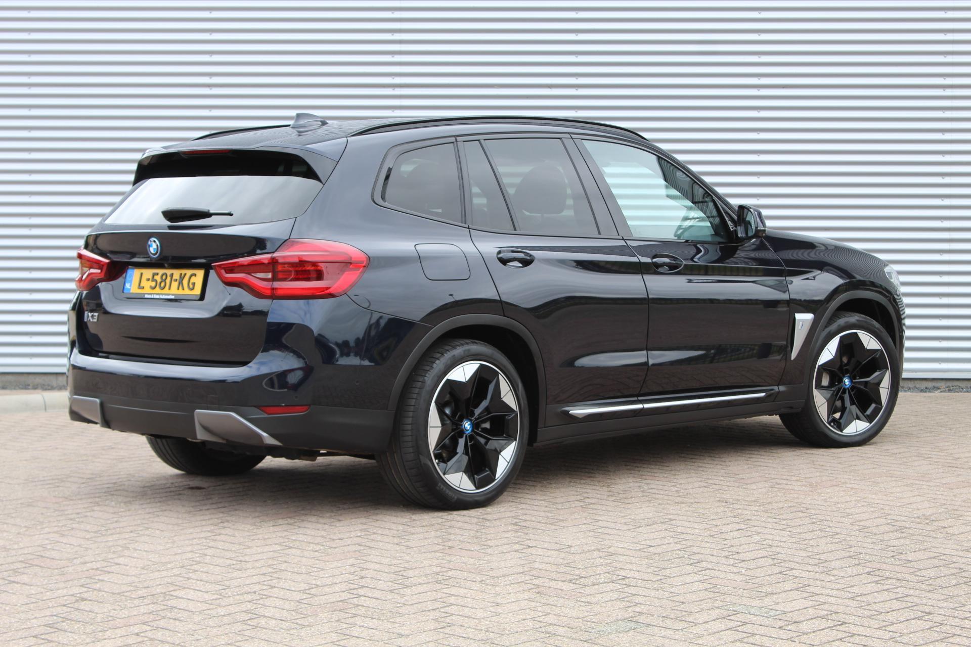 Foto van BMW Ix3