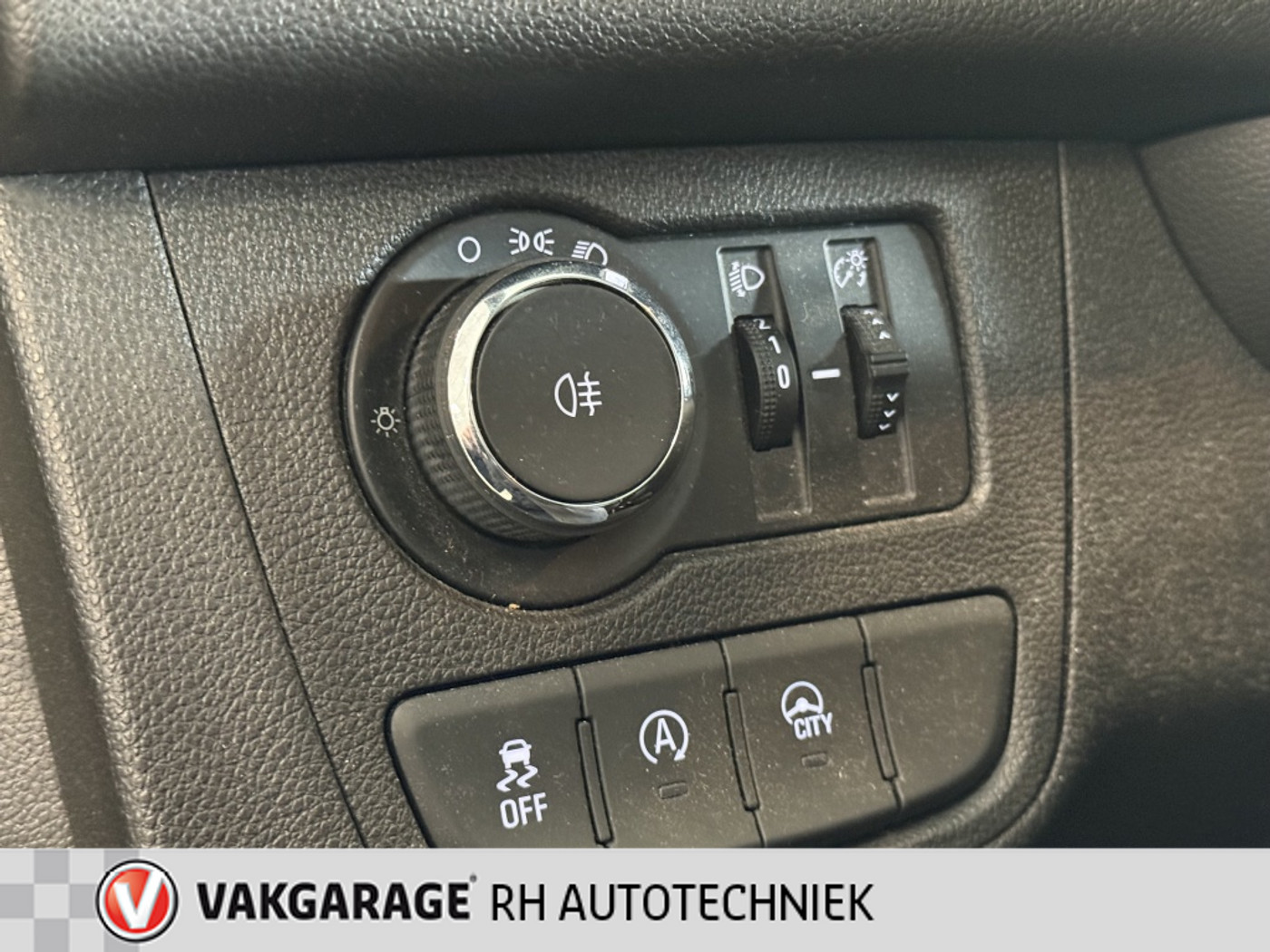 Foto van Opel Karl / Viva