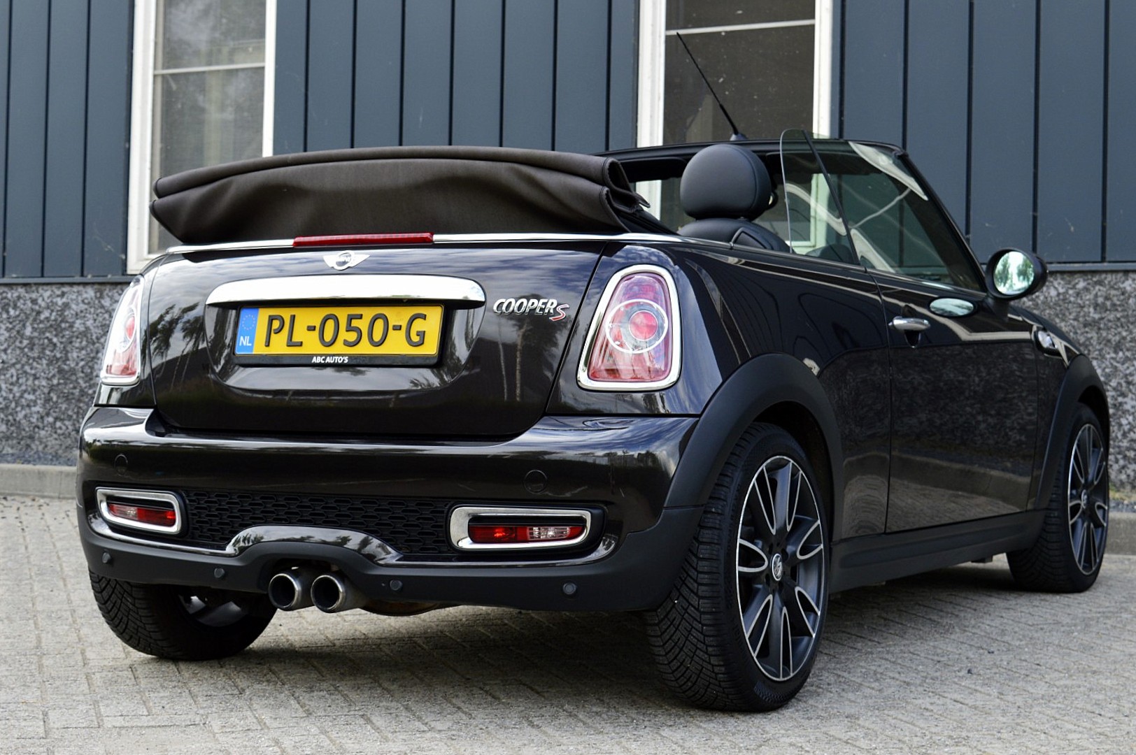 Foto van Mini Cooper S Cabrio