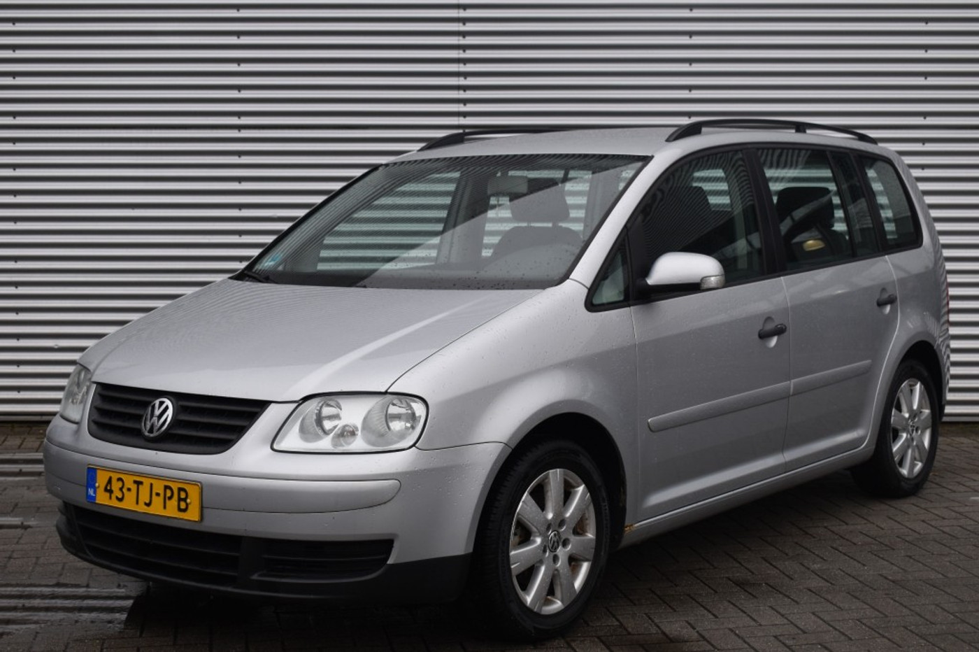 Volkswagen Touran 1.6-16V FSI Optive I 2006 - voorkant