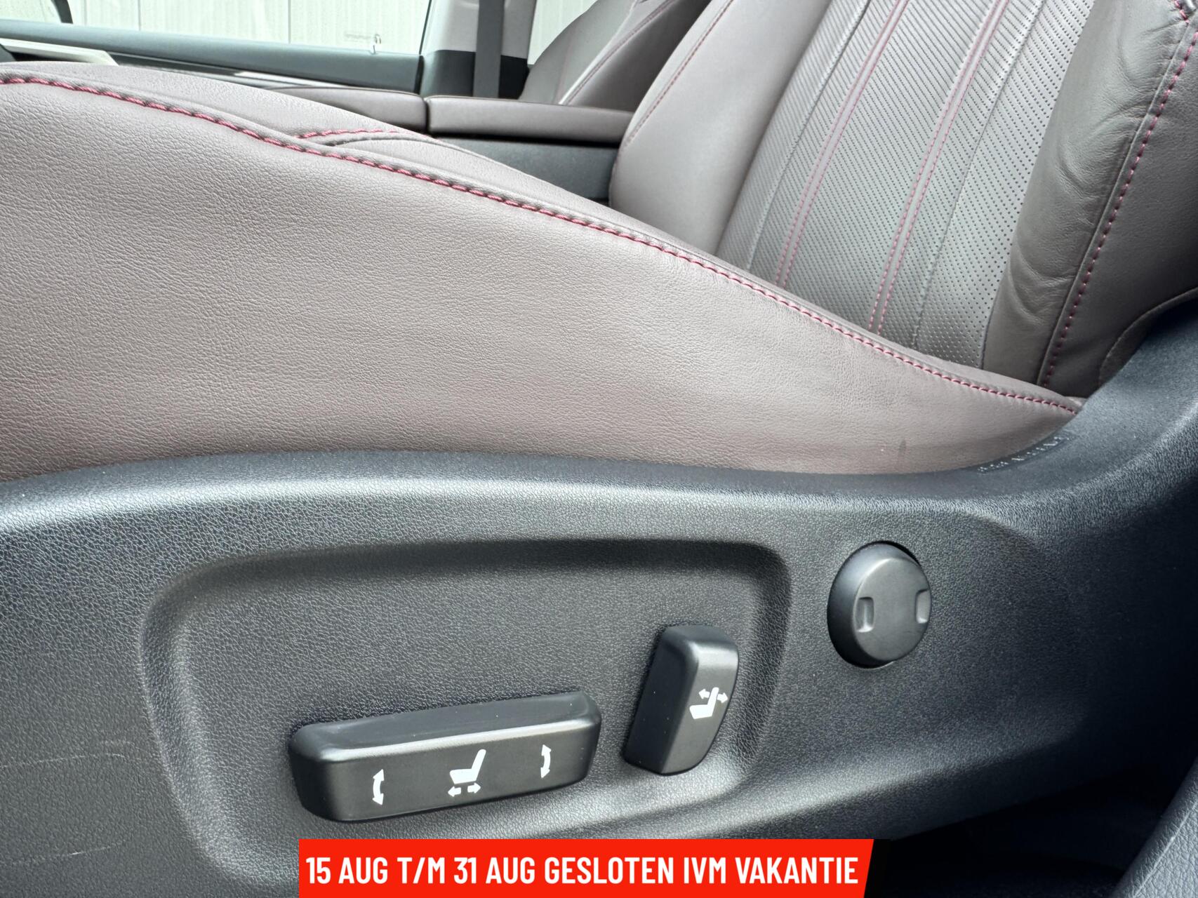 Foto van Lexus RX