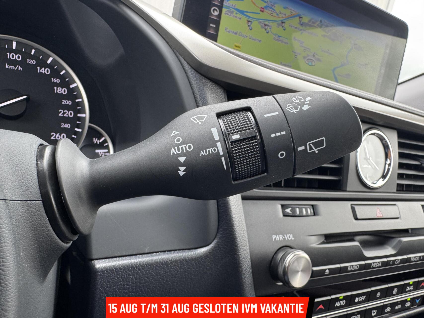 Foto van Lexus RX