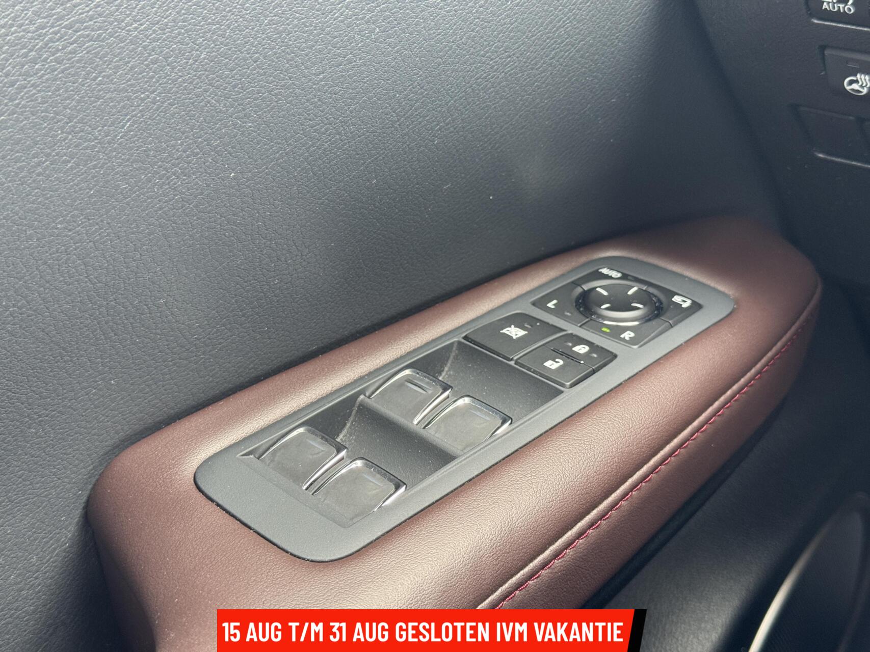 Foto van Lexus RX