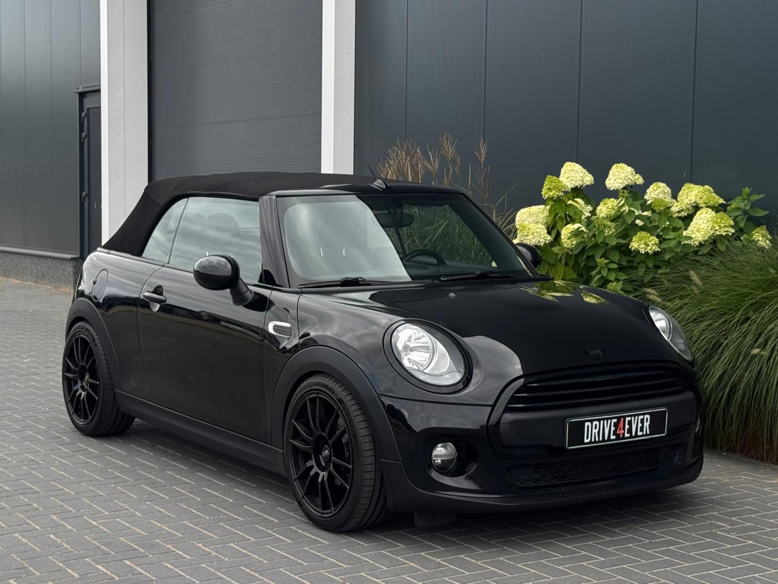 Foto van Mini One