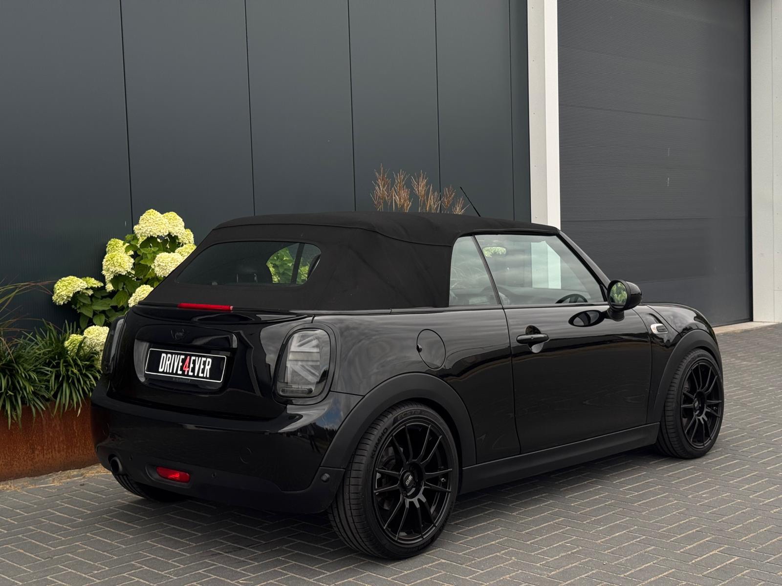 Foto van Mini One