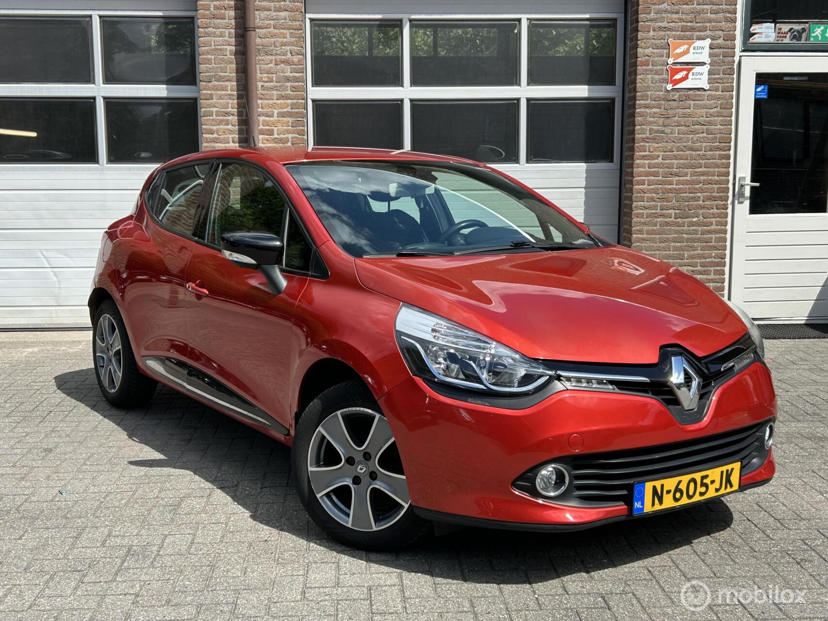 Renault Clio TCe 90pk Dynamique | Clima | Cruise | Navi | 2013 - voorkant