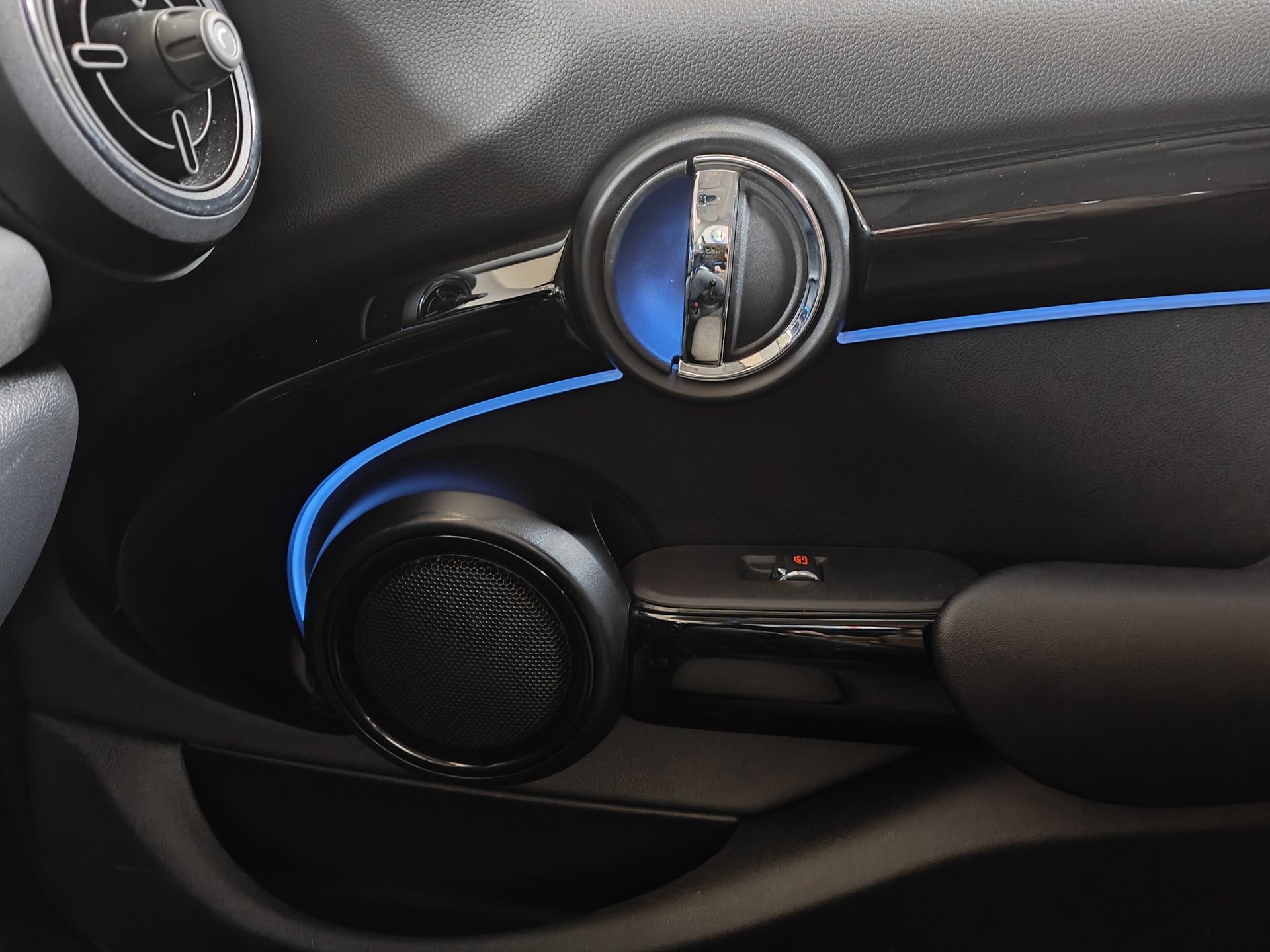 Foto van Mini One