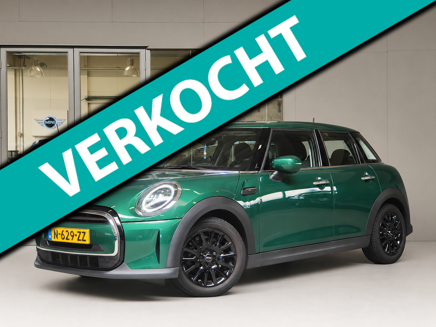 Mini One 1.5 Business Edition NAVI CARPLAY SPORTSTOELEN 2022 - voorkant