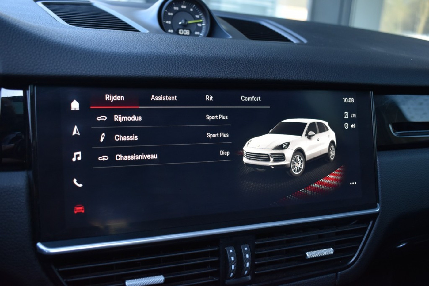 Foto van Porsche Cayenne E-hybrid