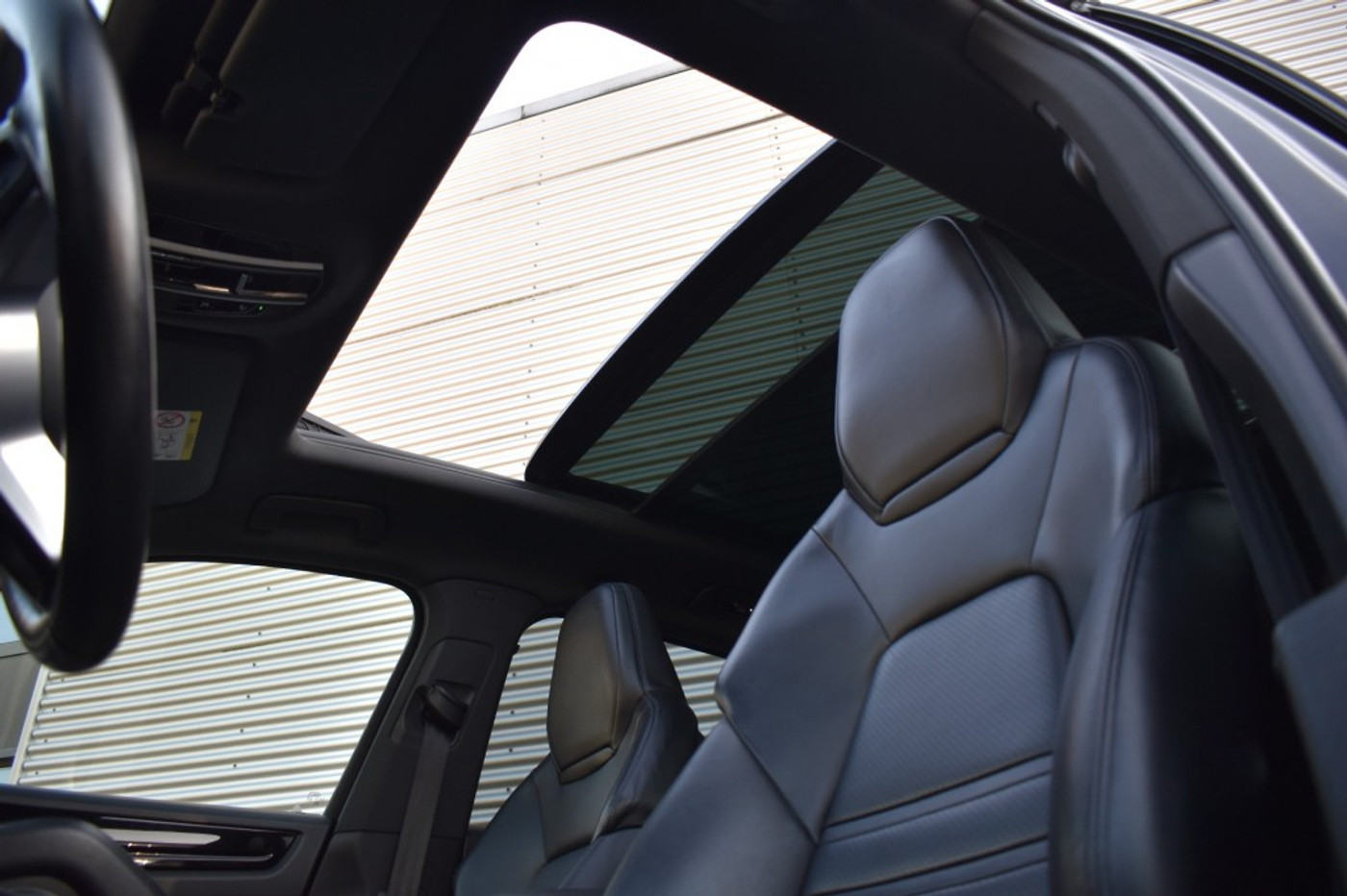 Foto van Porsche Cayenne E-hybrid