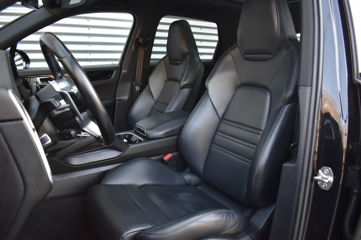 Foto van Porsche Cayenne E-hybrid