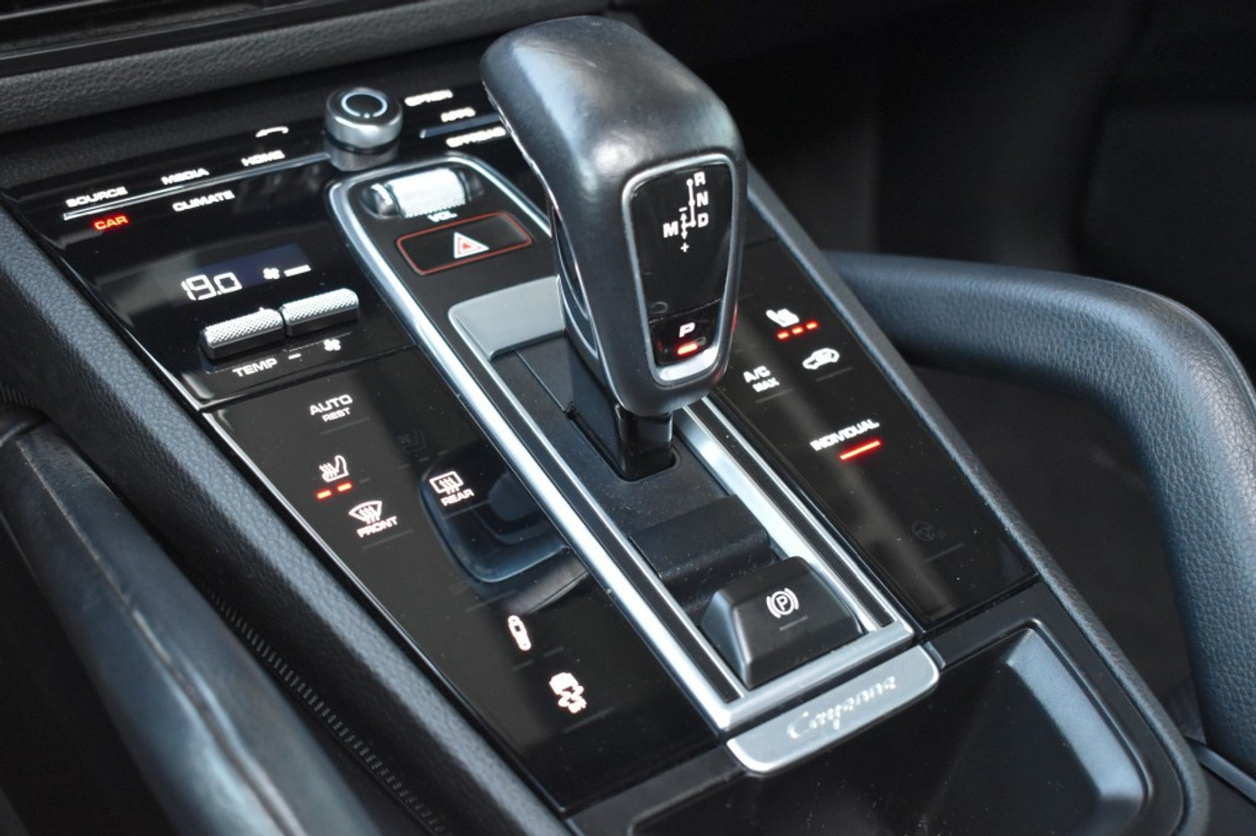 Foto van Porsche Cayenne E-hybrid