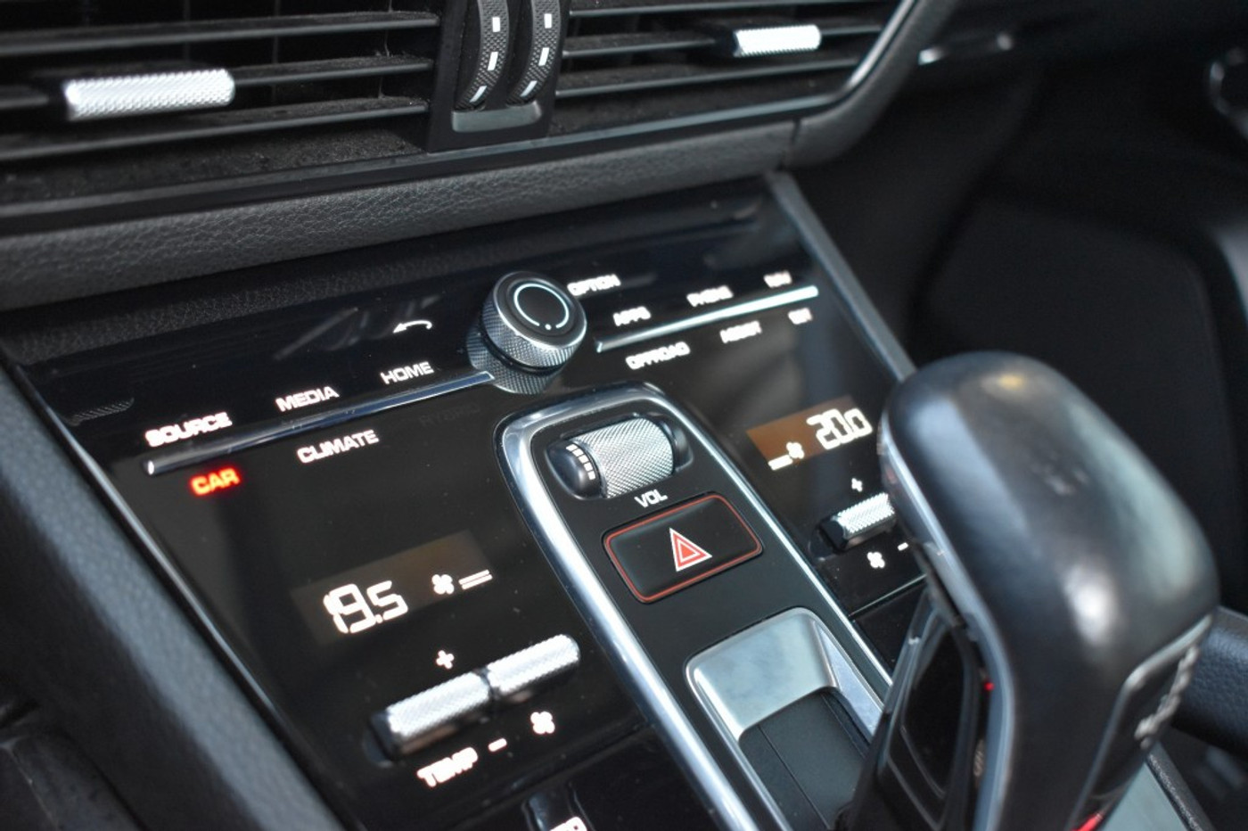 Foto van Porsche Cayenne E-hybrid