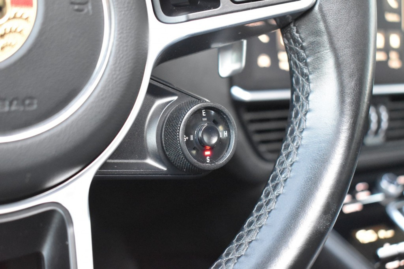 Foto van Porsche Cayenne E-hybrid