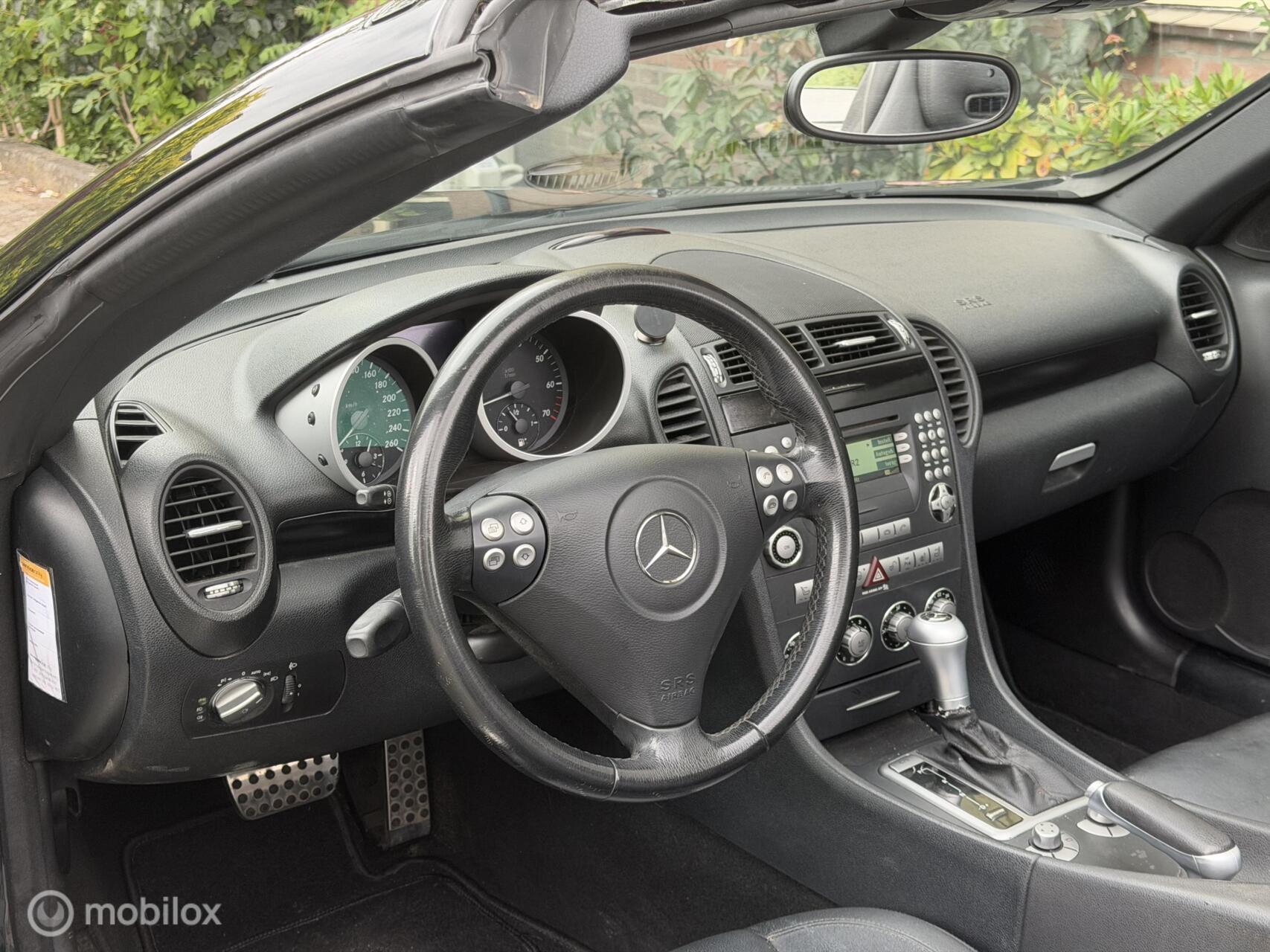 Foto van Mercedes-Benz SLK 200 Kompressor