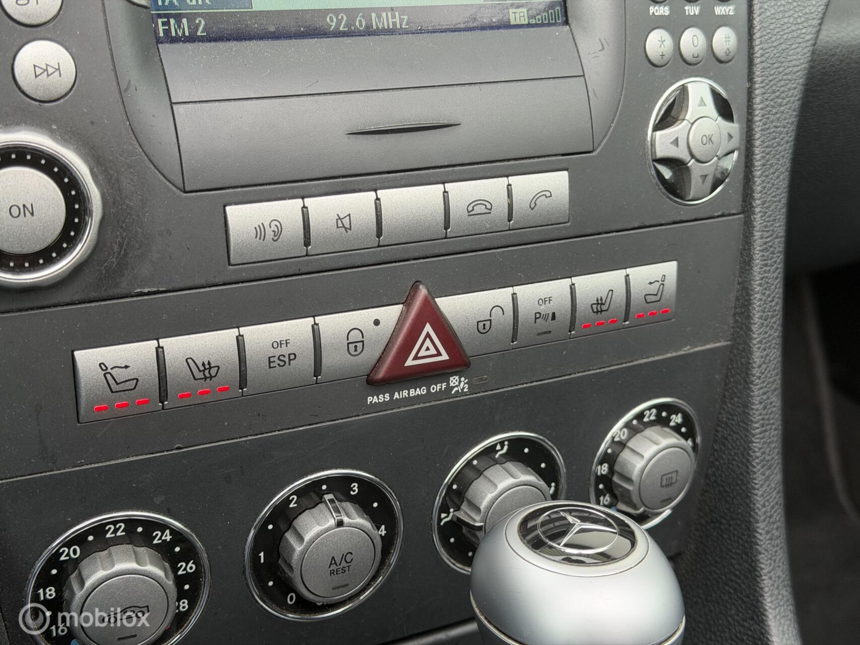 Foto van Mercedes-Benz SLK 200 Kompressor