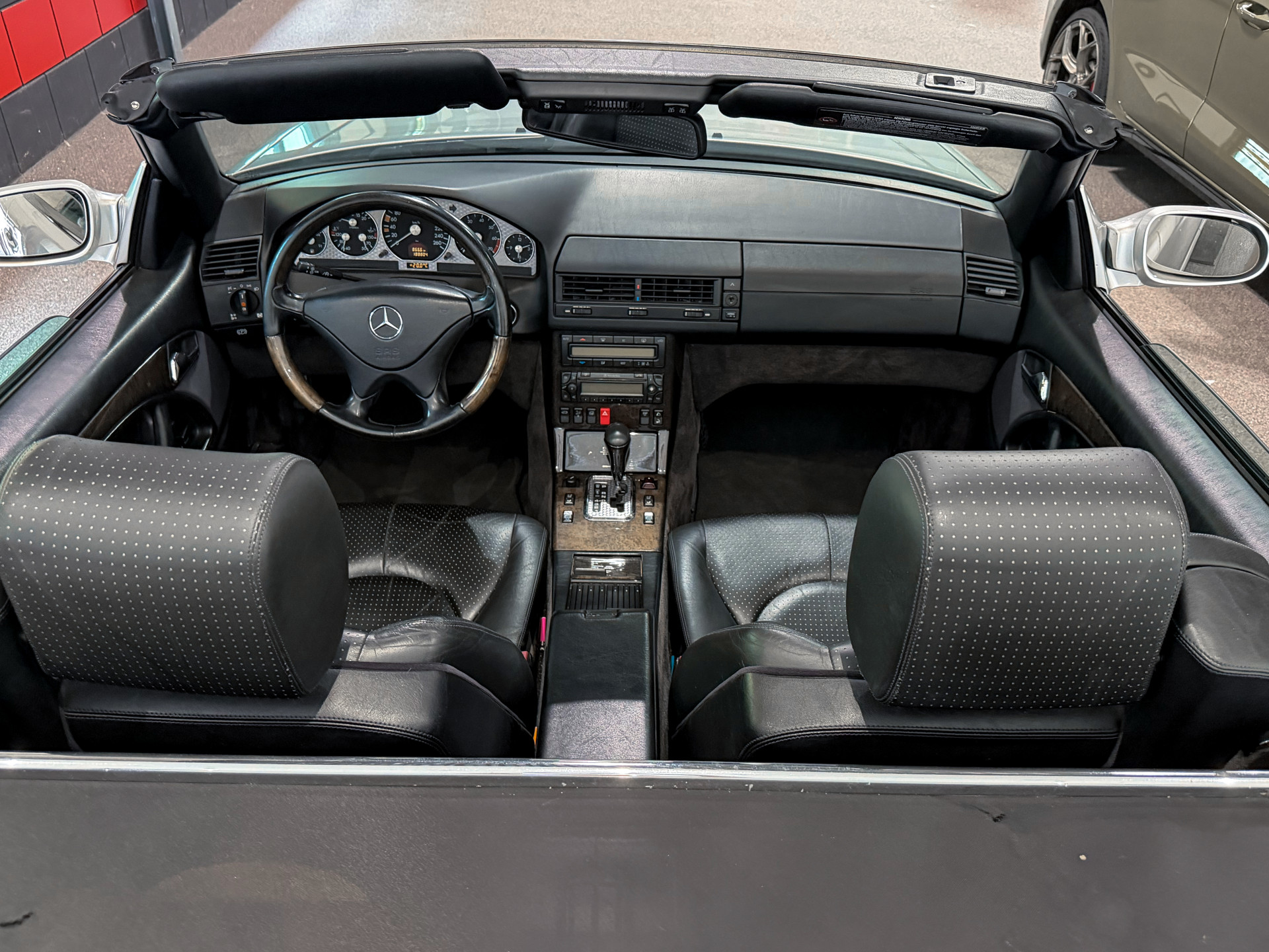 Foto van Mercedes-Benz SL 320
