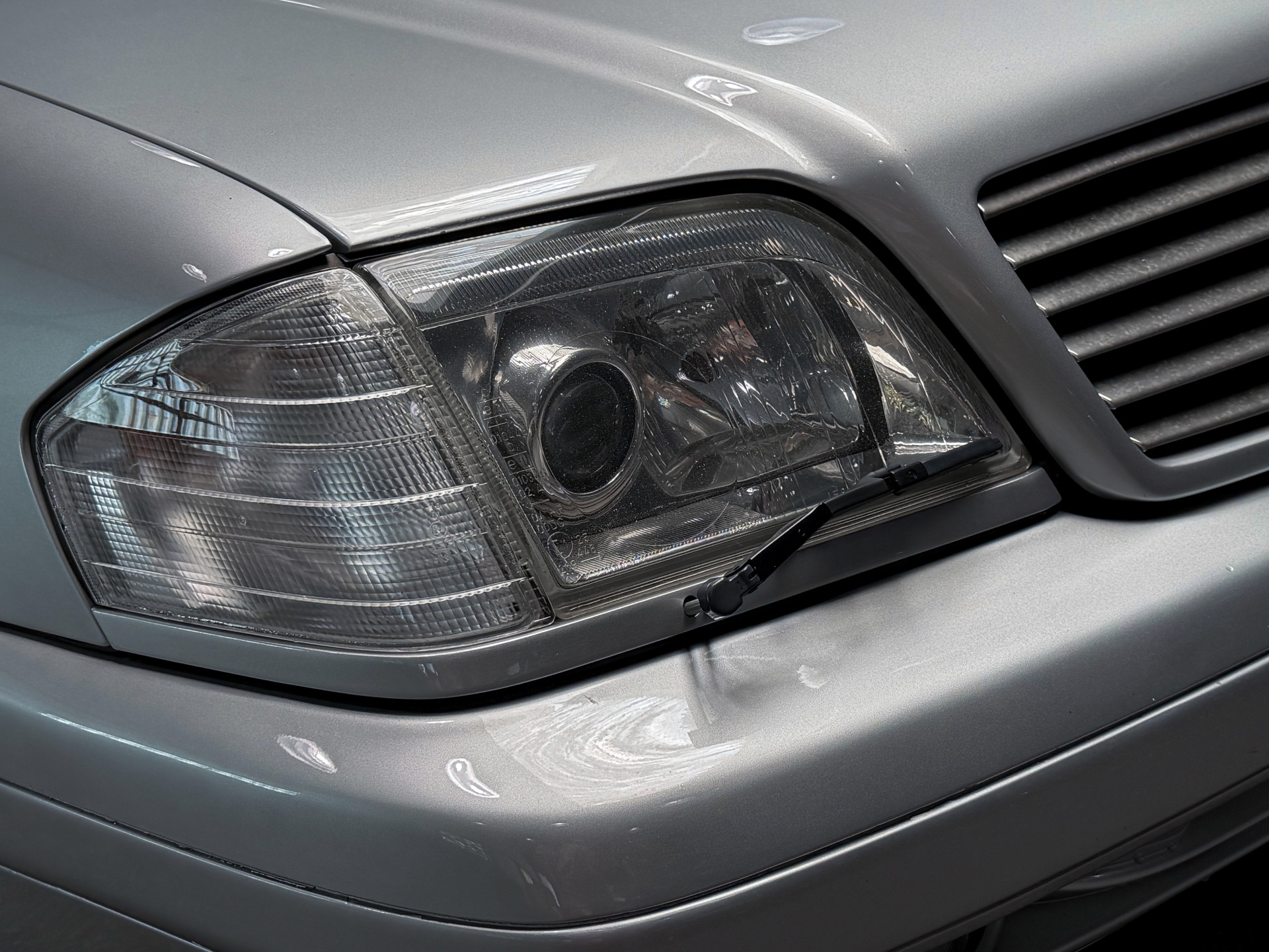Foto van Mercedes-Benz SL 320