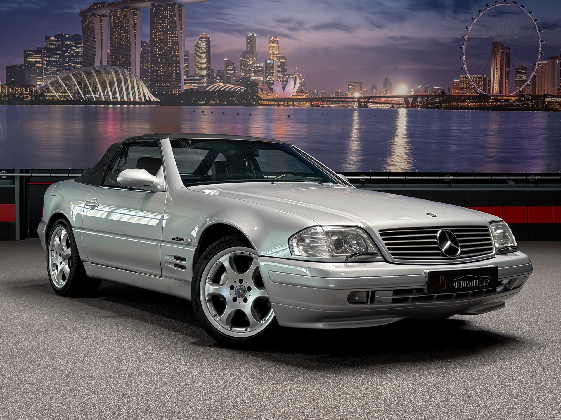 Foto van Mercedes-Benz SL 320
