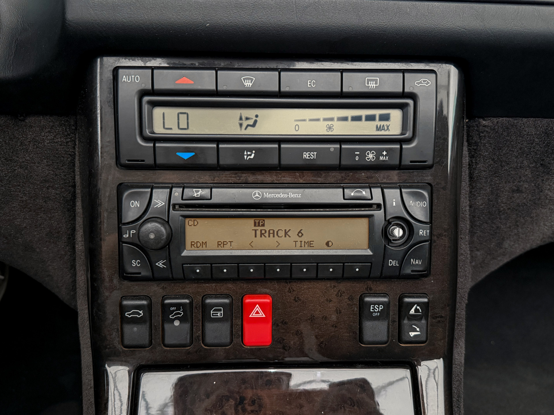 Foto van Mercedes-Benz SL 320