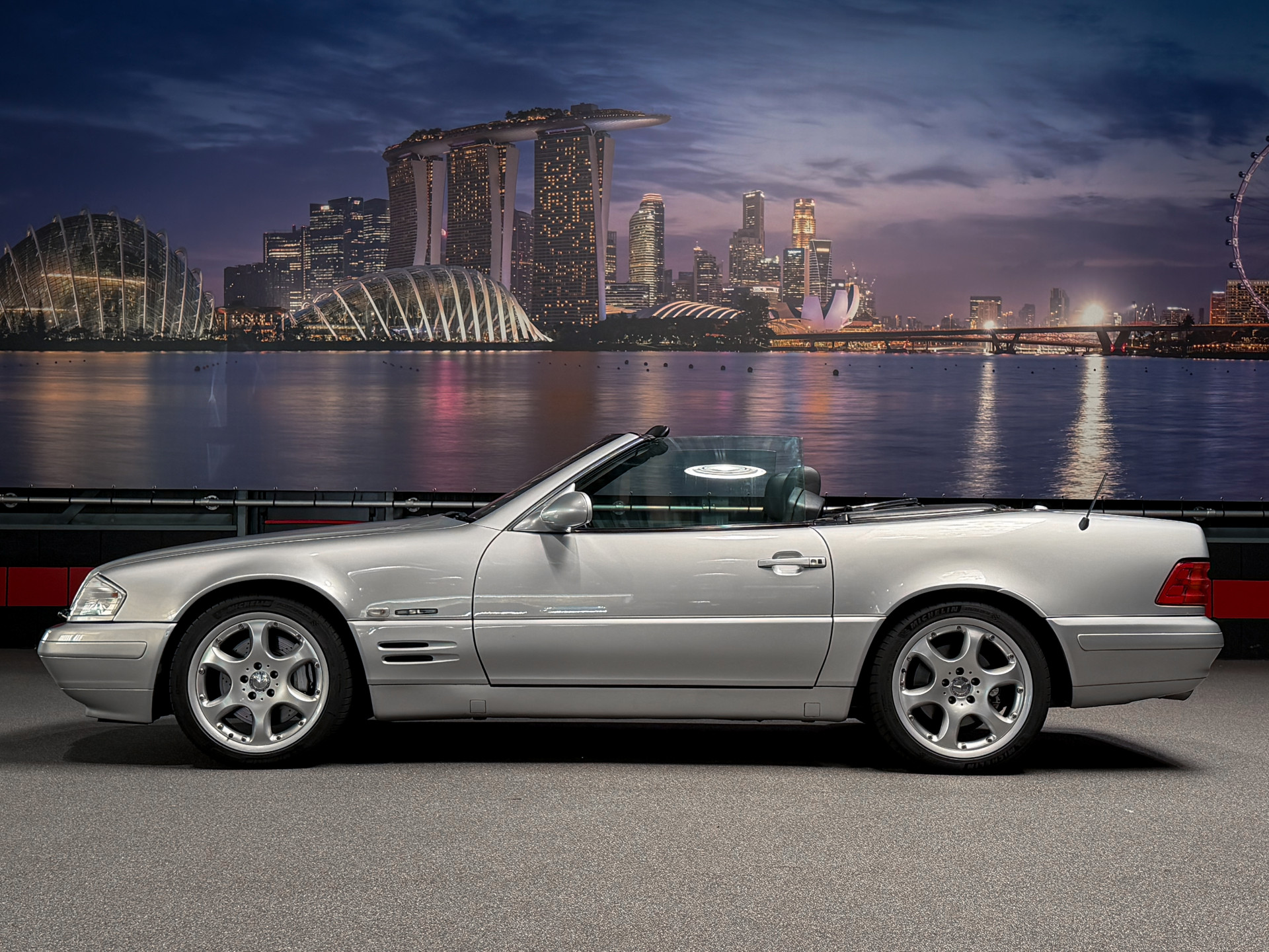 Foto van Mercedes-Benz SL 320