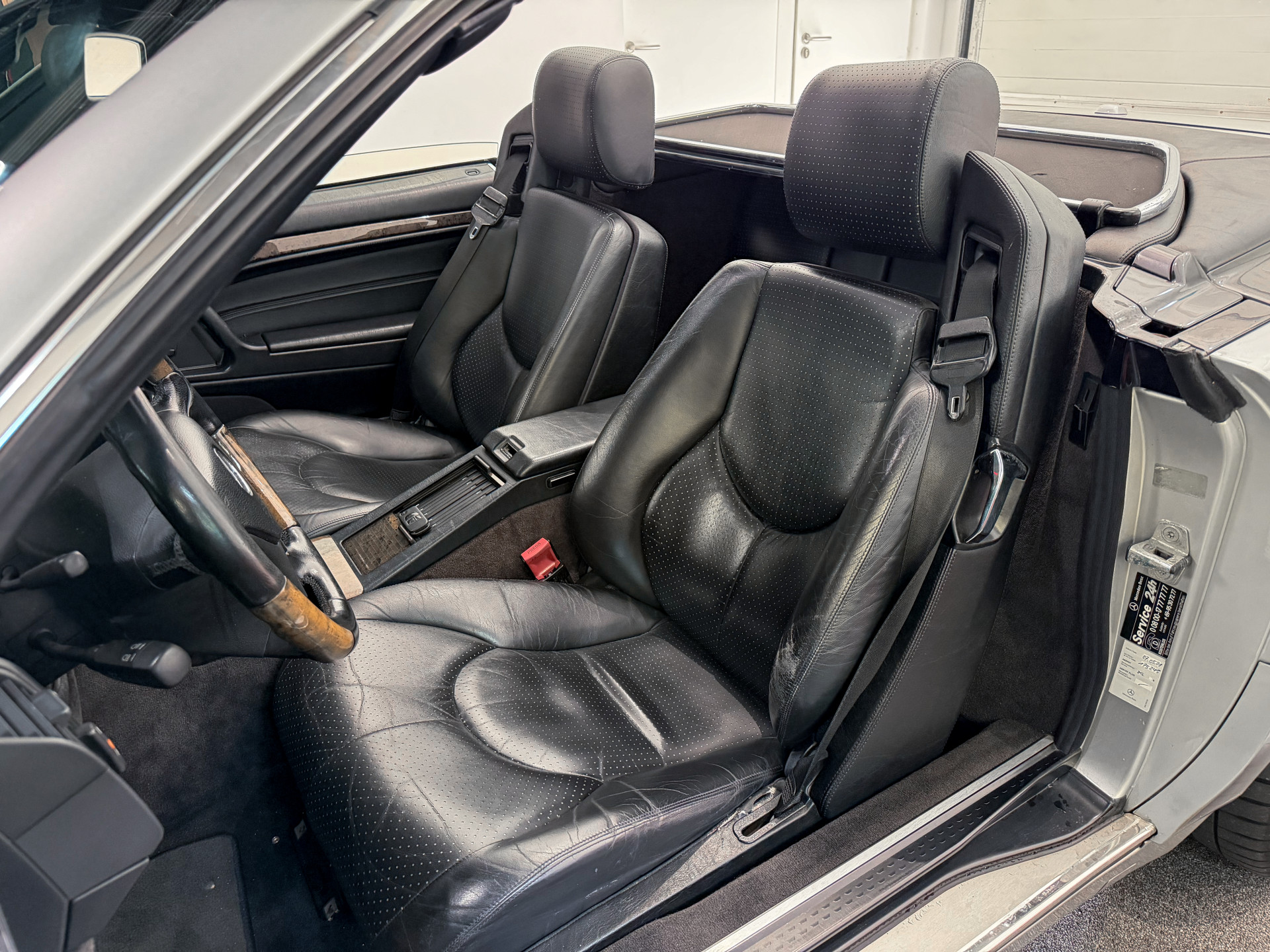 Foto van Mercedes-Benz SL 320