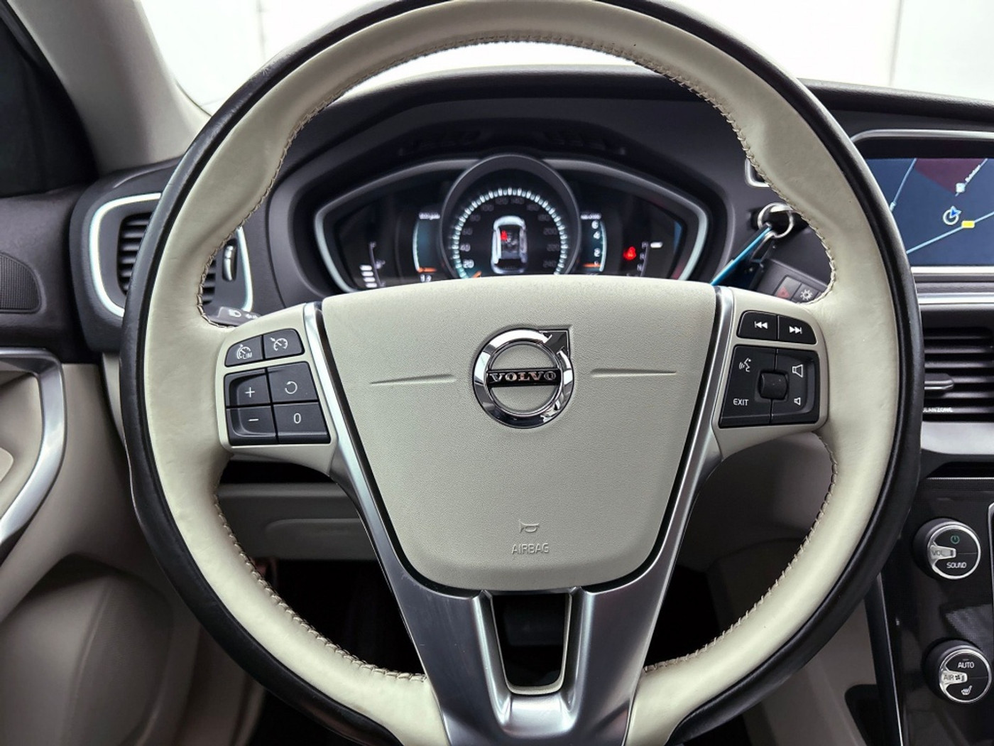Foto van Volvo V40 Cross Country