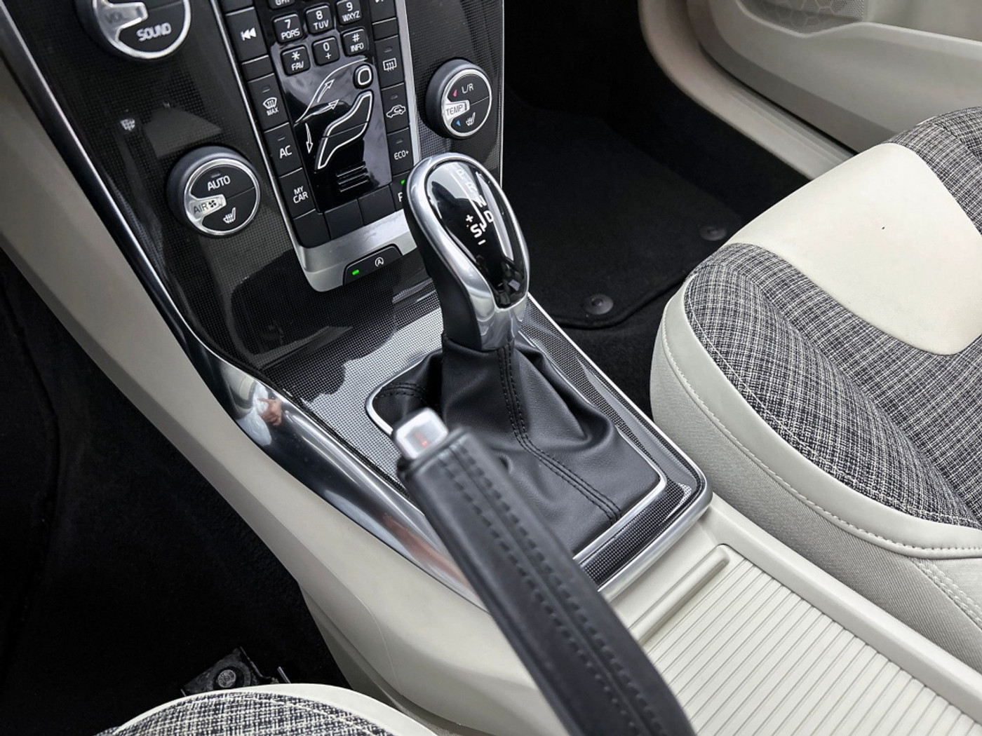 Foto van Volvo V40 Cross Country