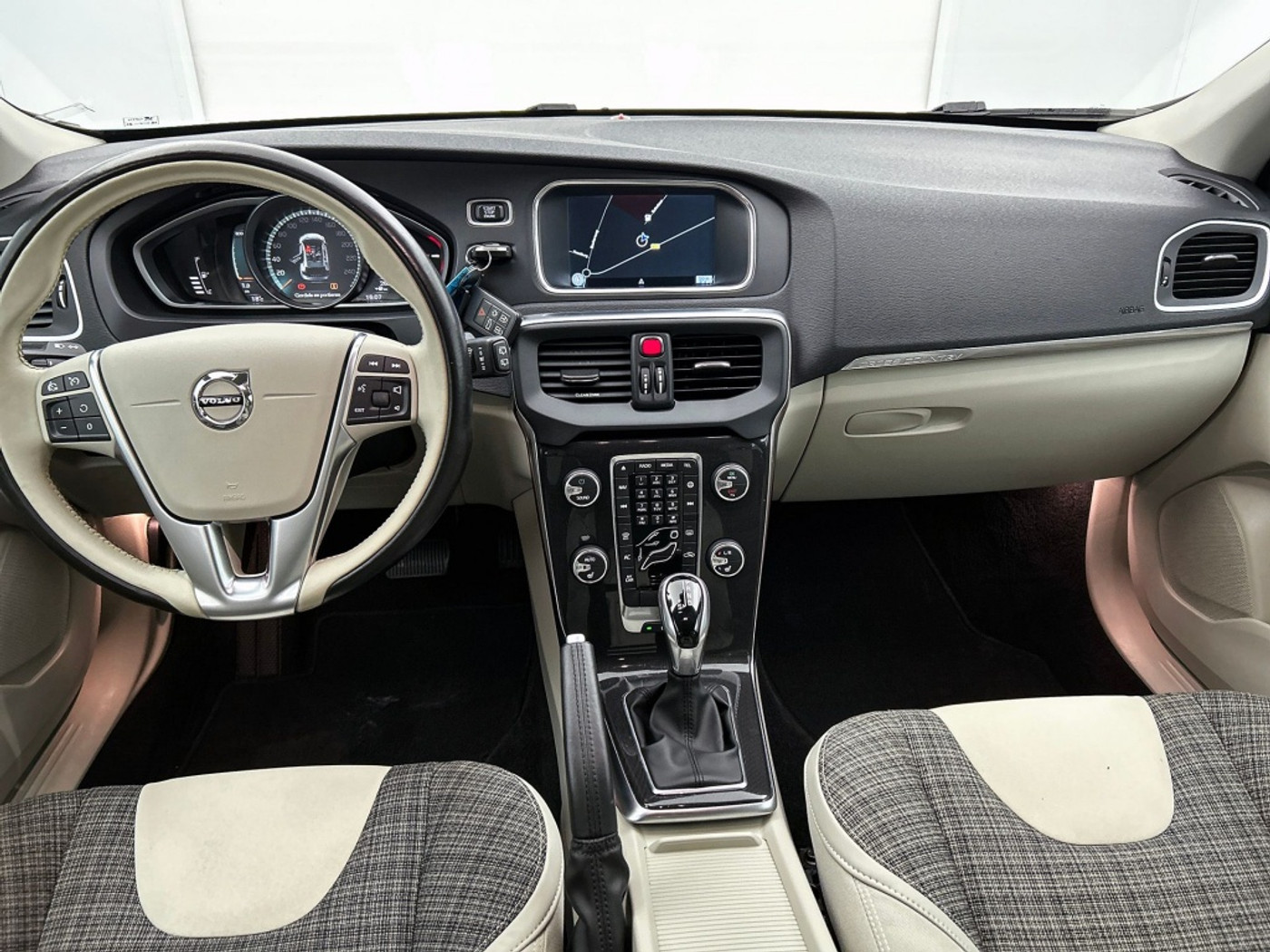 Foto van Volvo V40 Cross Country