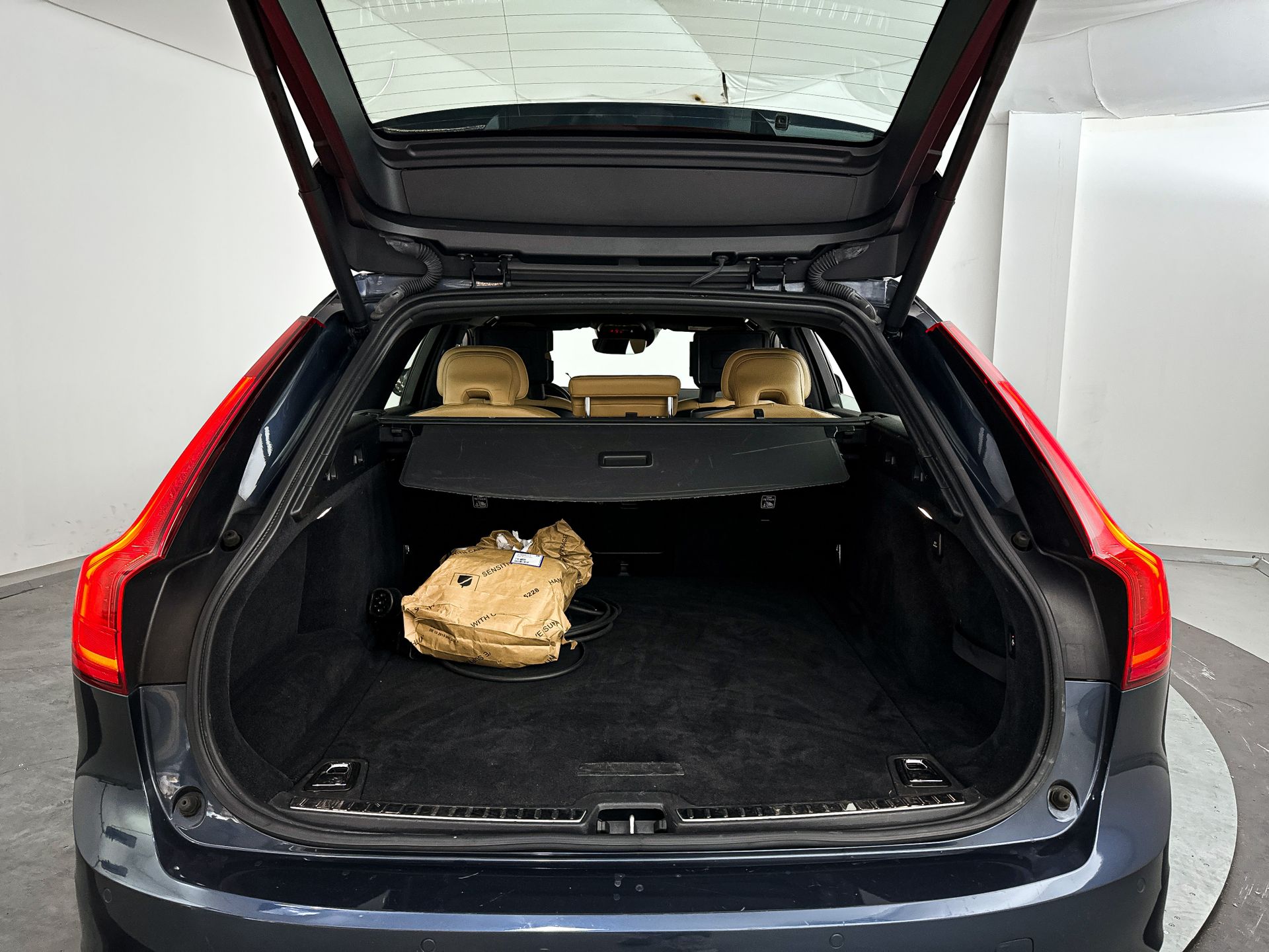 Foto van Volvo V90 T8 Twin Engine