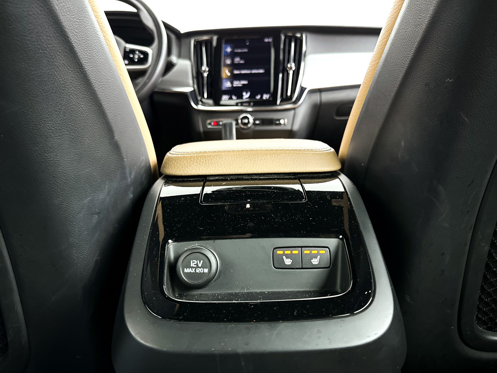 Foto van Volvo V90 T8 Twin Engine