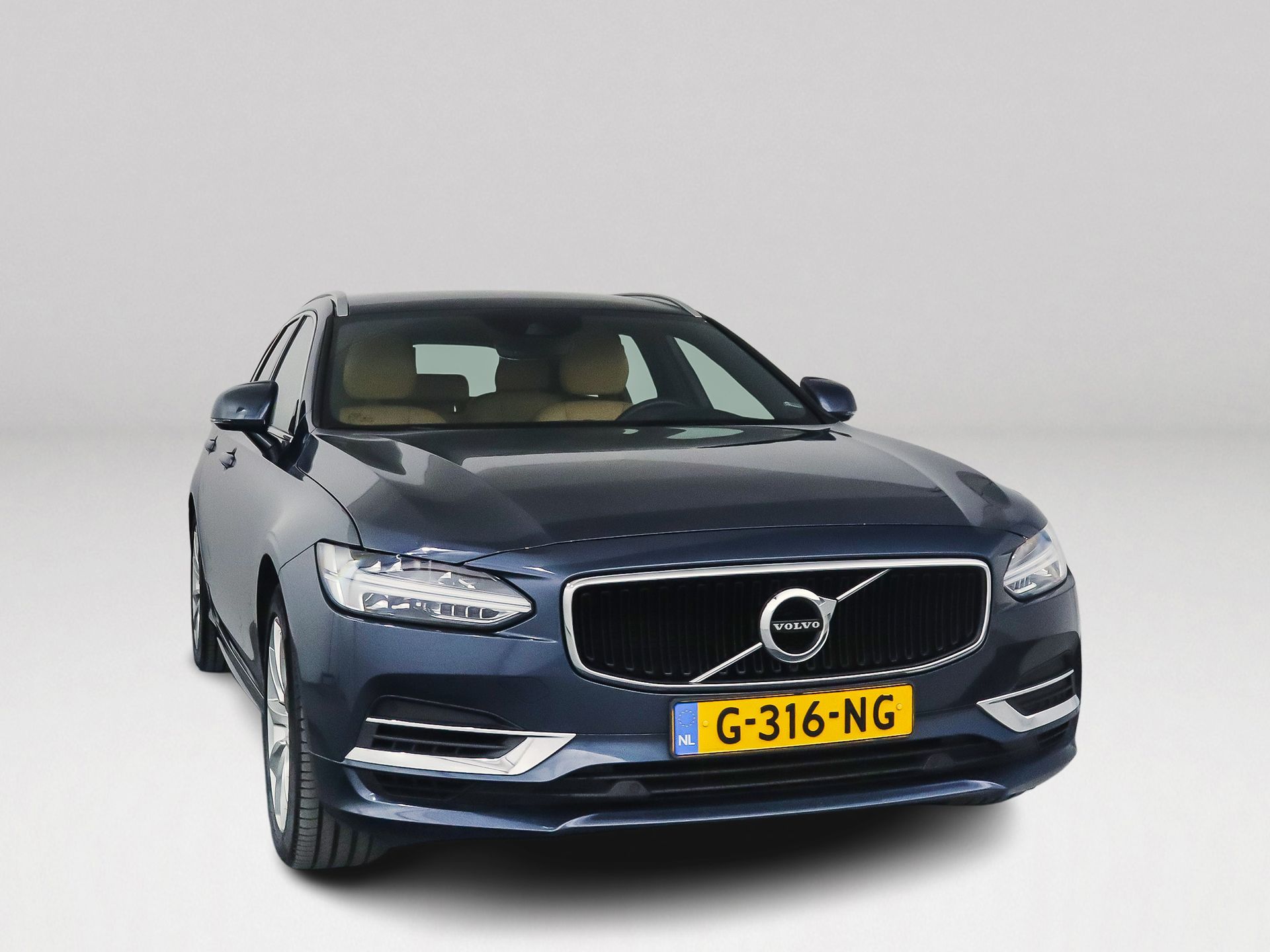 Foto van Volvo V90 T8 Twin Engine