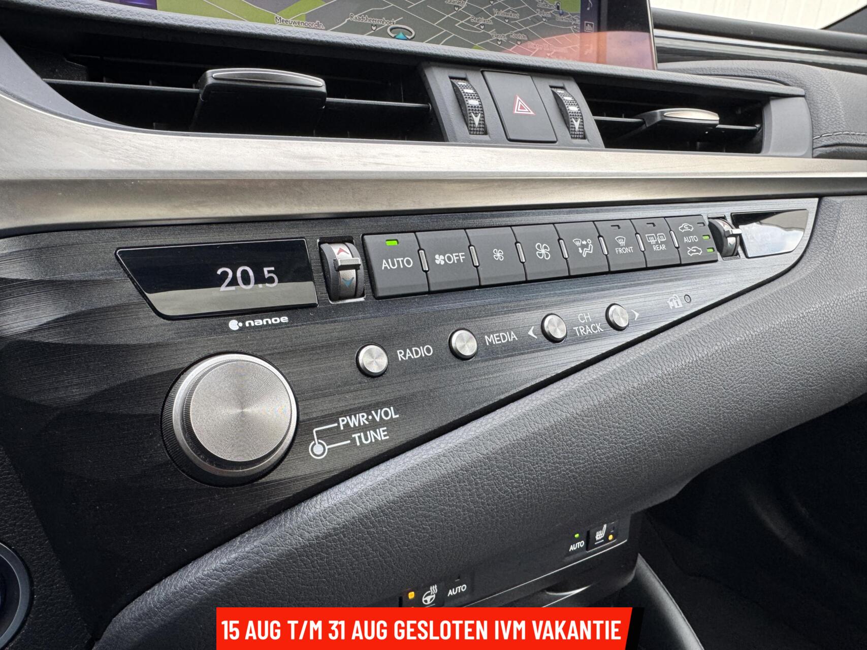 Foto van Lexus Lexus Es300h