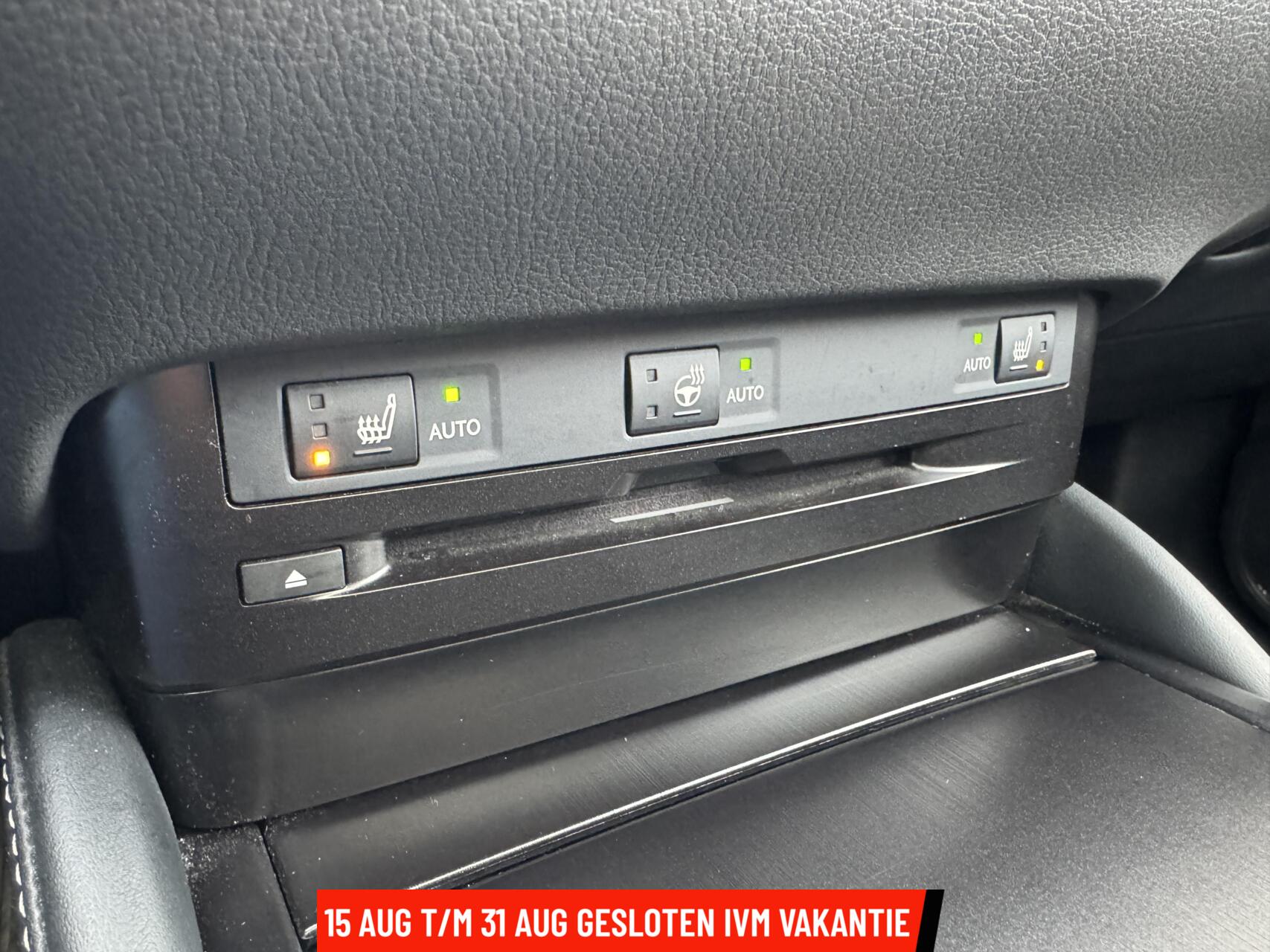 Foto van Lexus Lexus Es300h