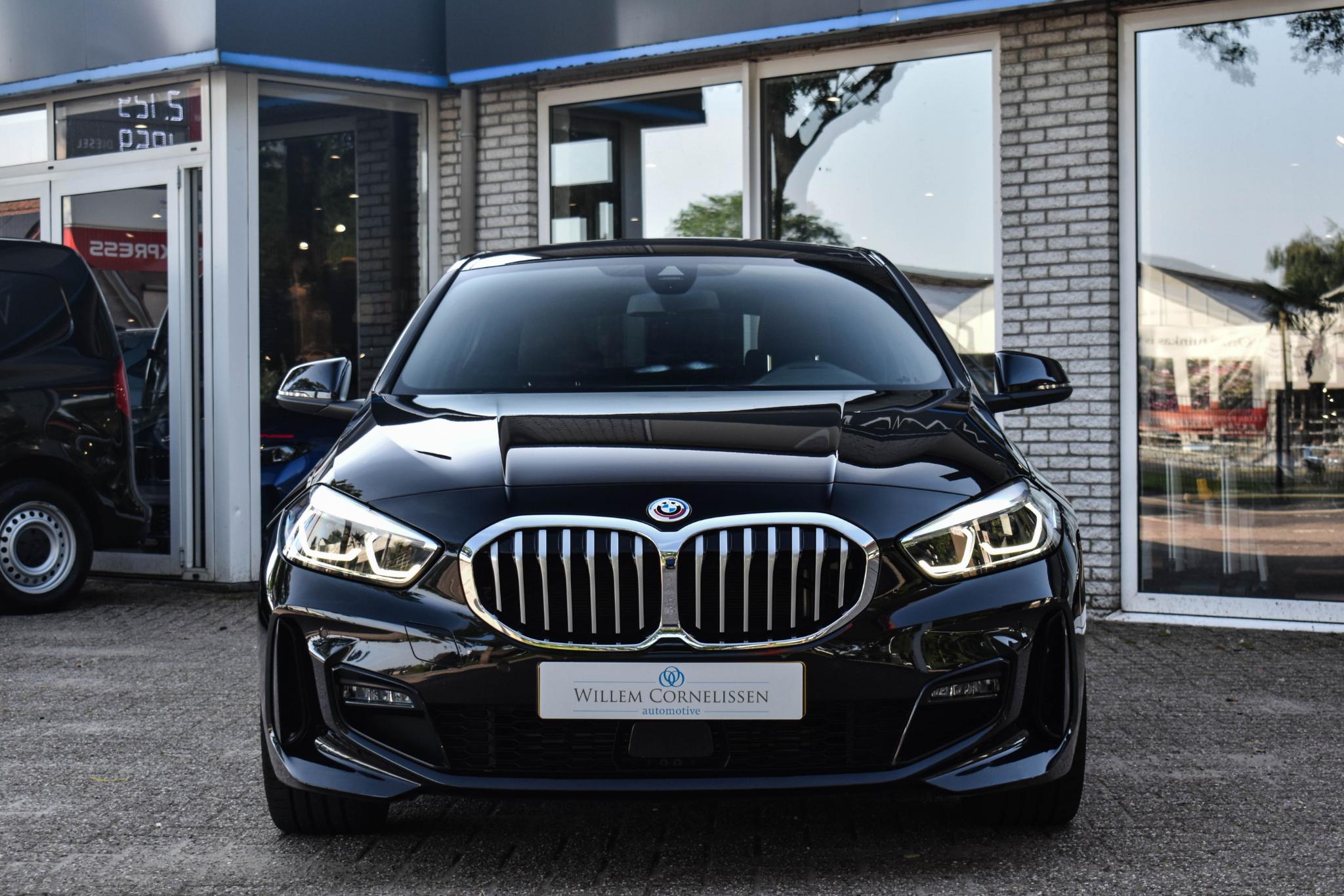 Foto van BMW 118i
